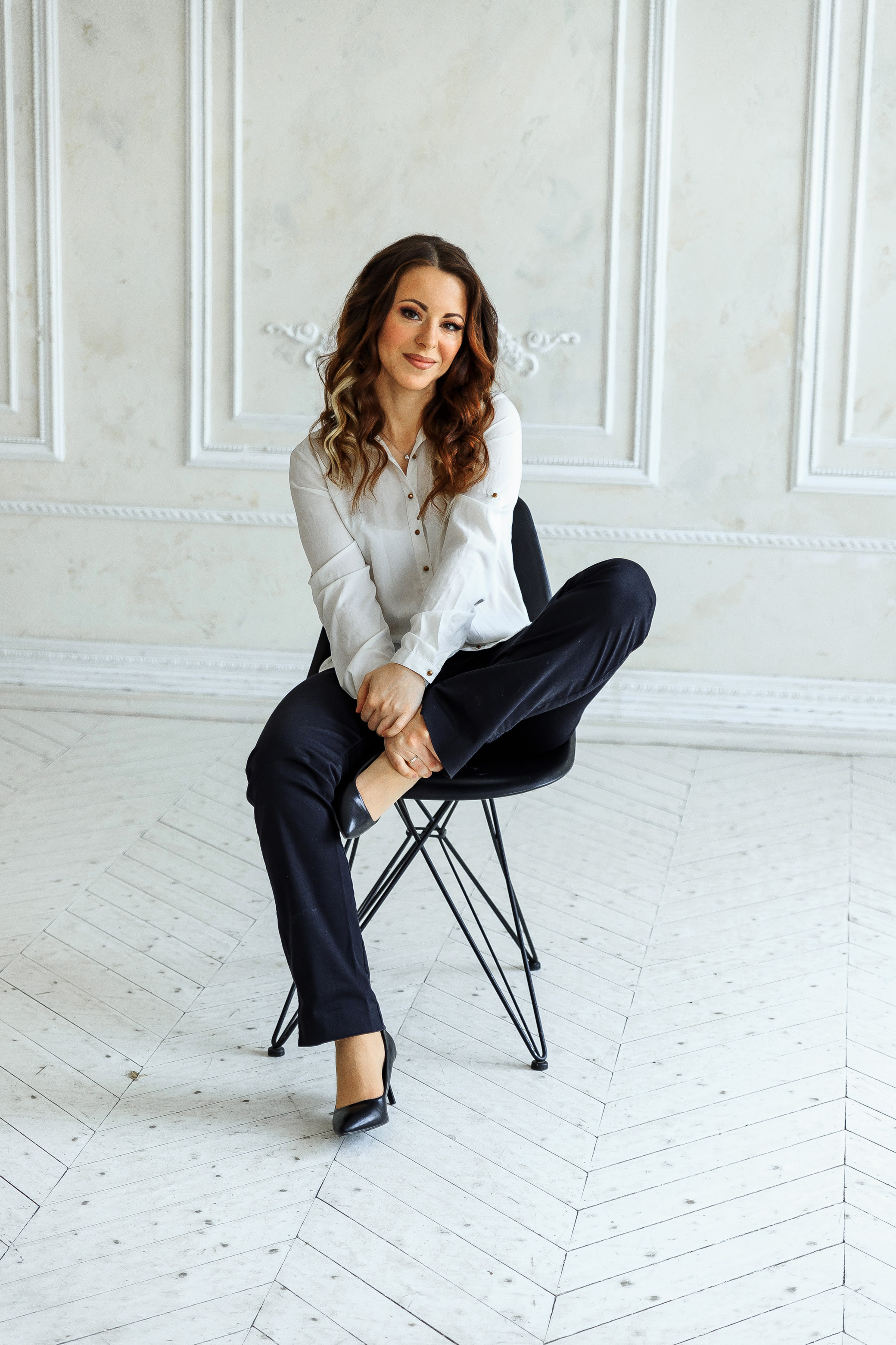 Студийная фотосессия. Светлый зал. Свадебный фотограф и видеограф — Сергей и Дарья