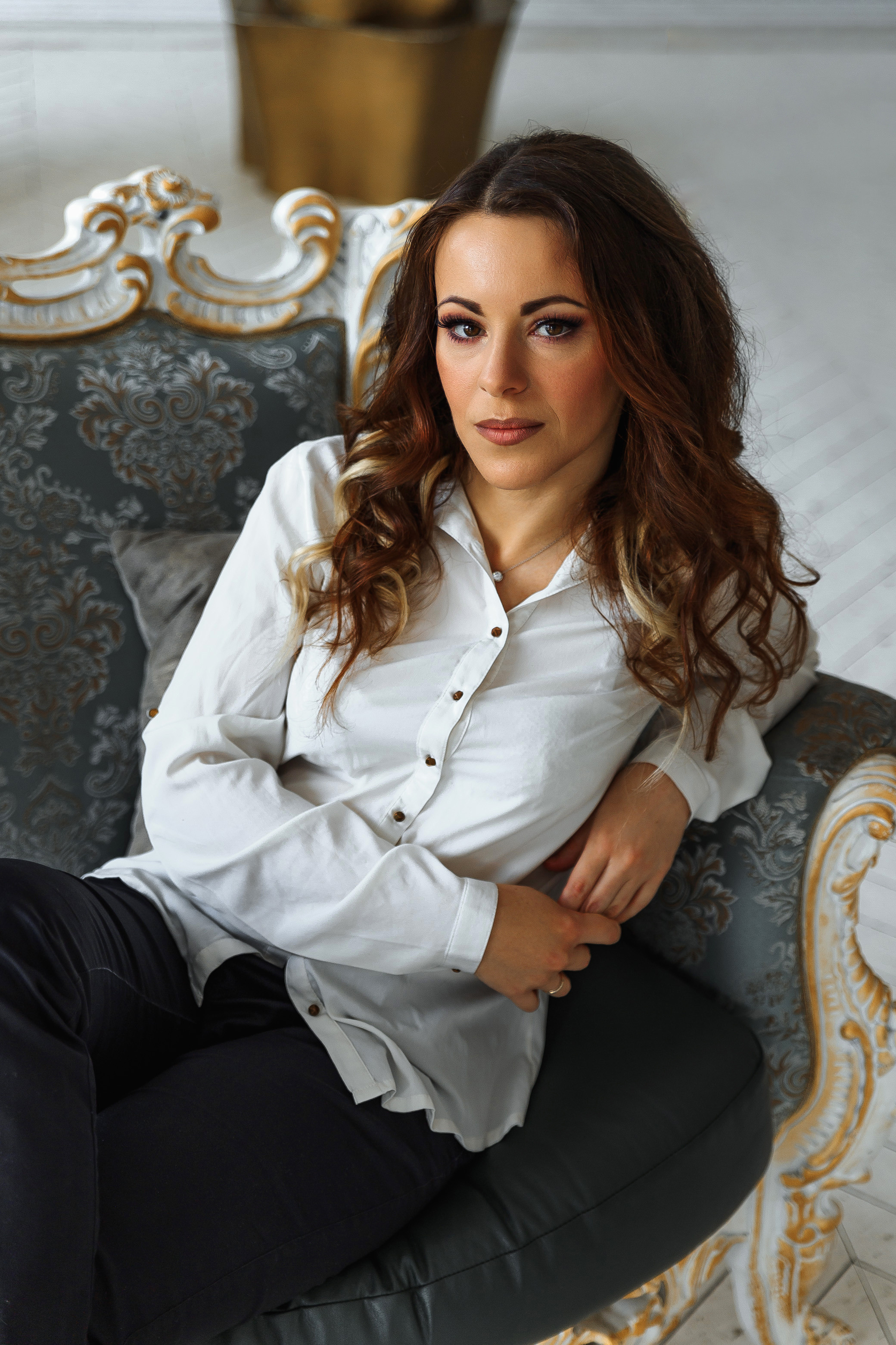 Студийная фотосессия. Светлый зал. Свадебный фотограф и видеограф — Сергей и Дарья