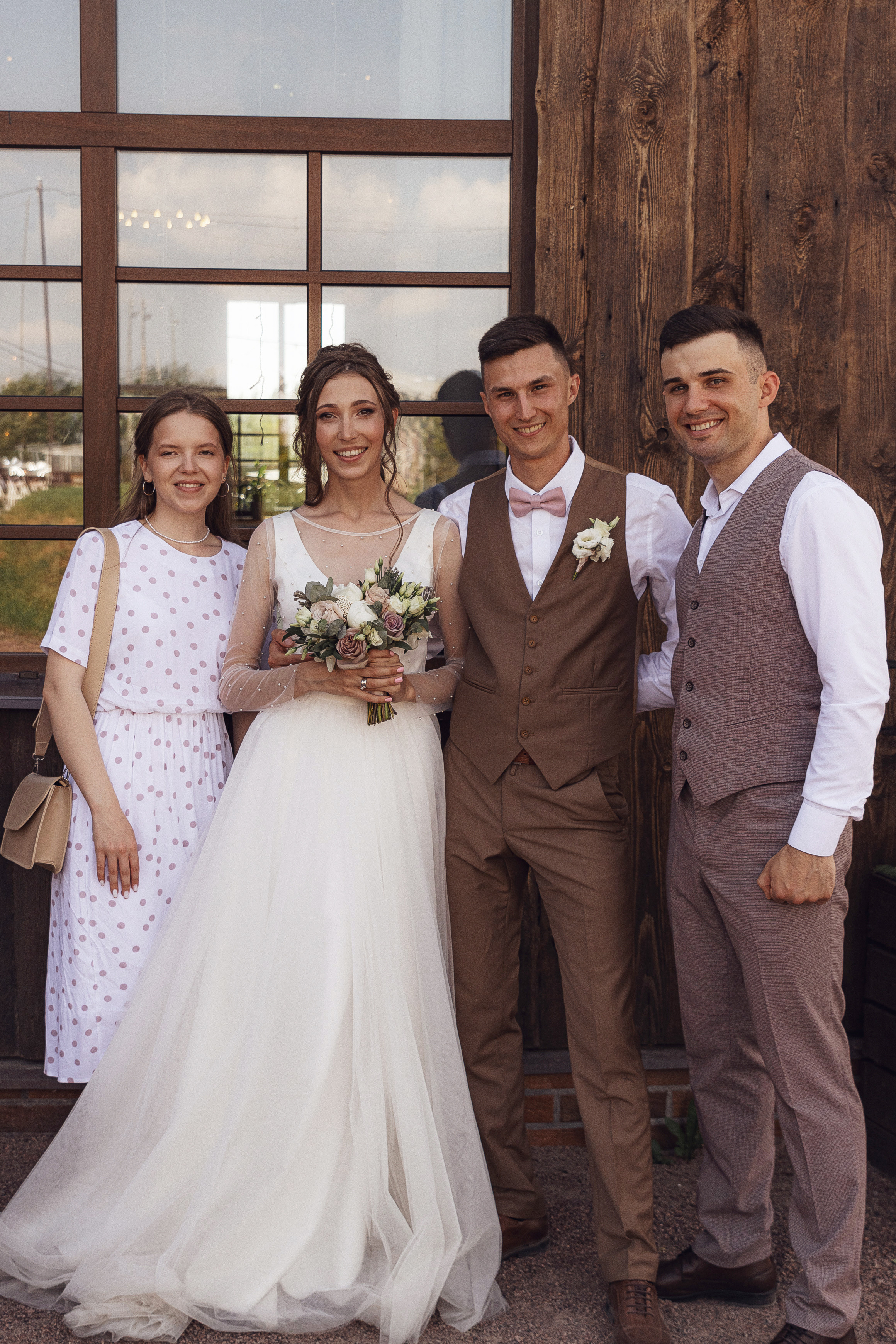 Свадебная фотосъёмка. Артур и Елена. 21.06.2021. Свадебный фотограф и видеограф — Сергей и Дарья