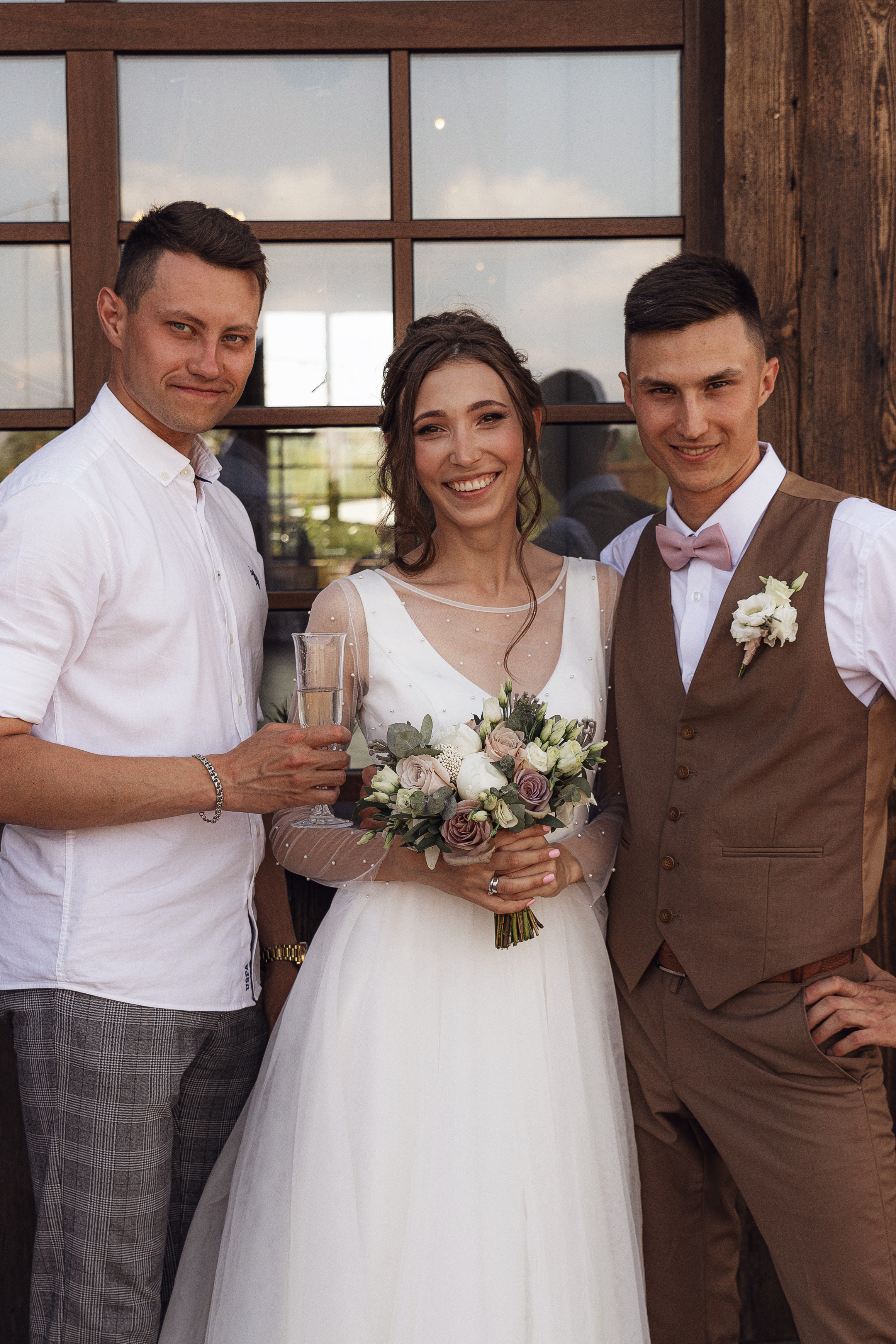 Свадебная фотосъёмка. Артур и Елена. 21.06.2021. Свадебный фотограф и видеограф — Сергей и Дарья