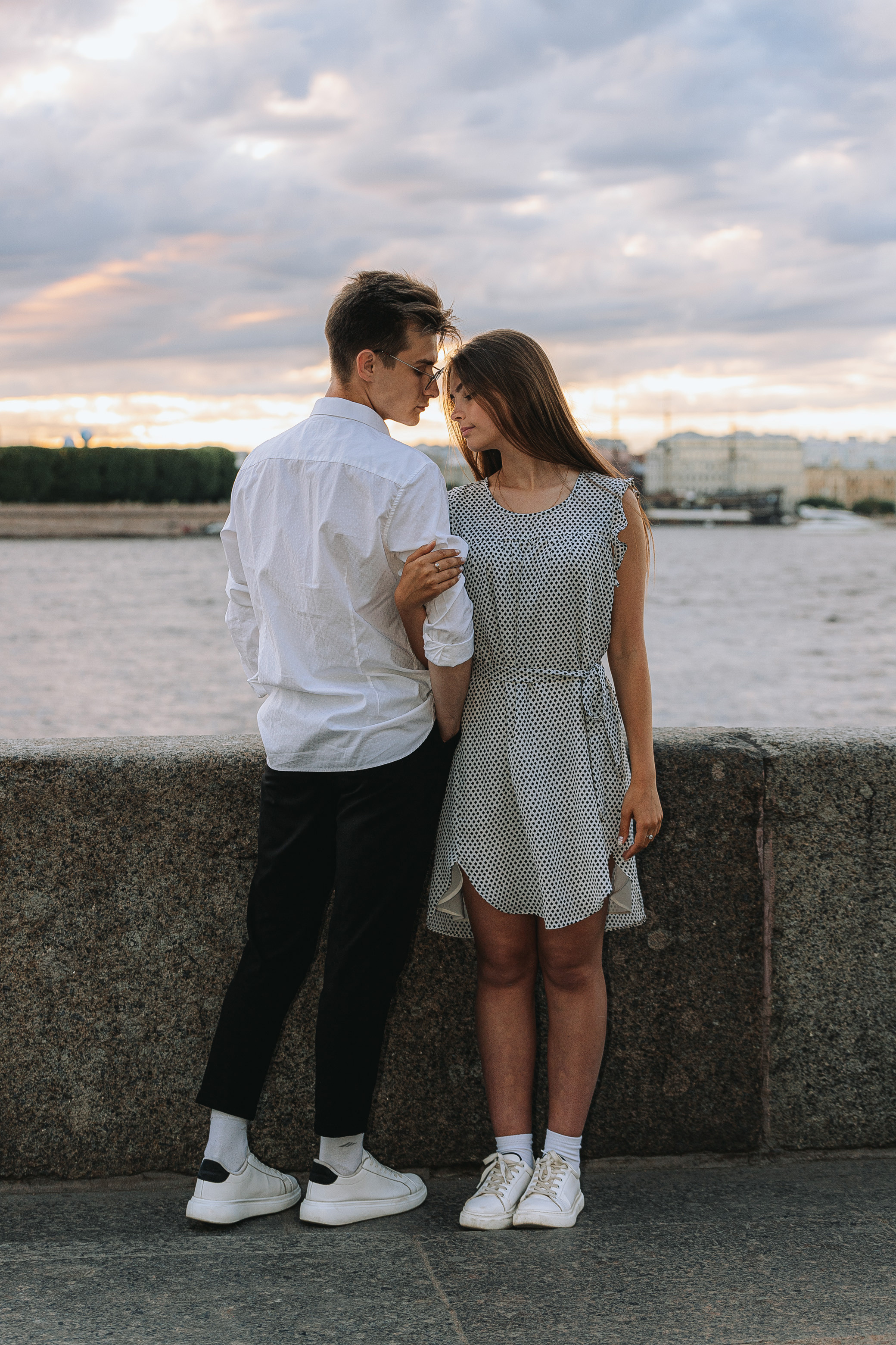 Love story. Алексей и Ирина. Летний Санкт-Петербург. Свадебный фотограф и видеограф — Сергей и Дарья