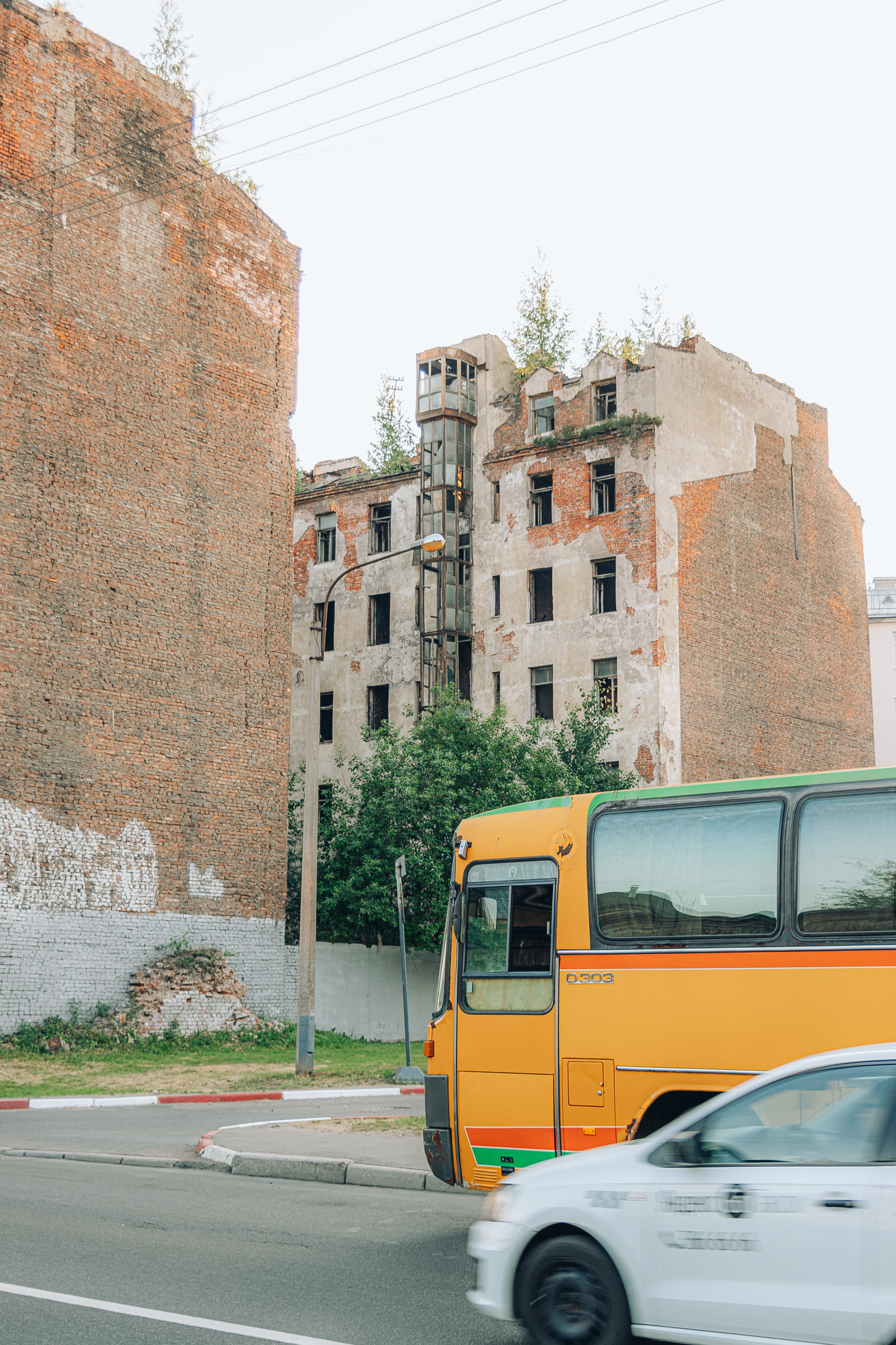 Love story. Майк и Рокси. Обводный канал, Дом музыки, Новая Голландия. Свадебный фотограф и видеограф — Сергей и Дарья