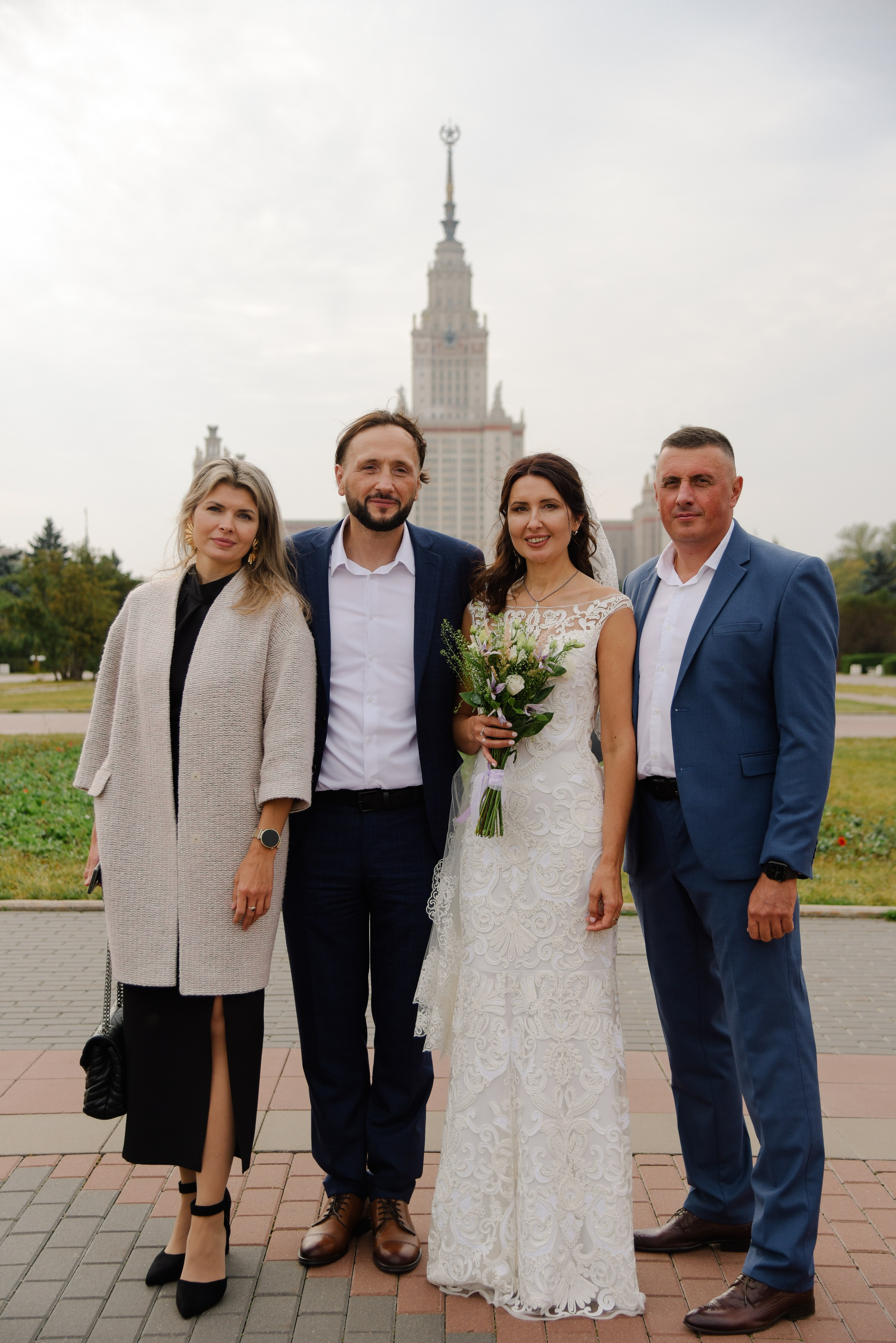 Венчание Храм Живоначальной Троицы на Воробьёвых горах. Фотограф Лола Волна, город Москва