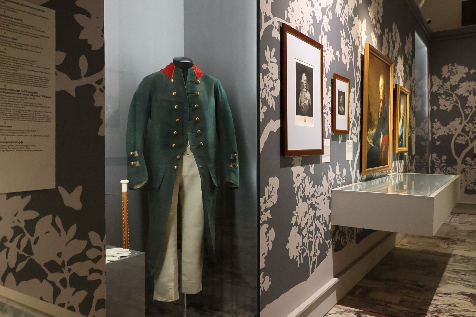 Наследие Петра Великого и Дворцовые перевороты в Российской империи. Репортажный, архитектурный, театральный и файн-арт фотограф Лена Мельникова в Москве