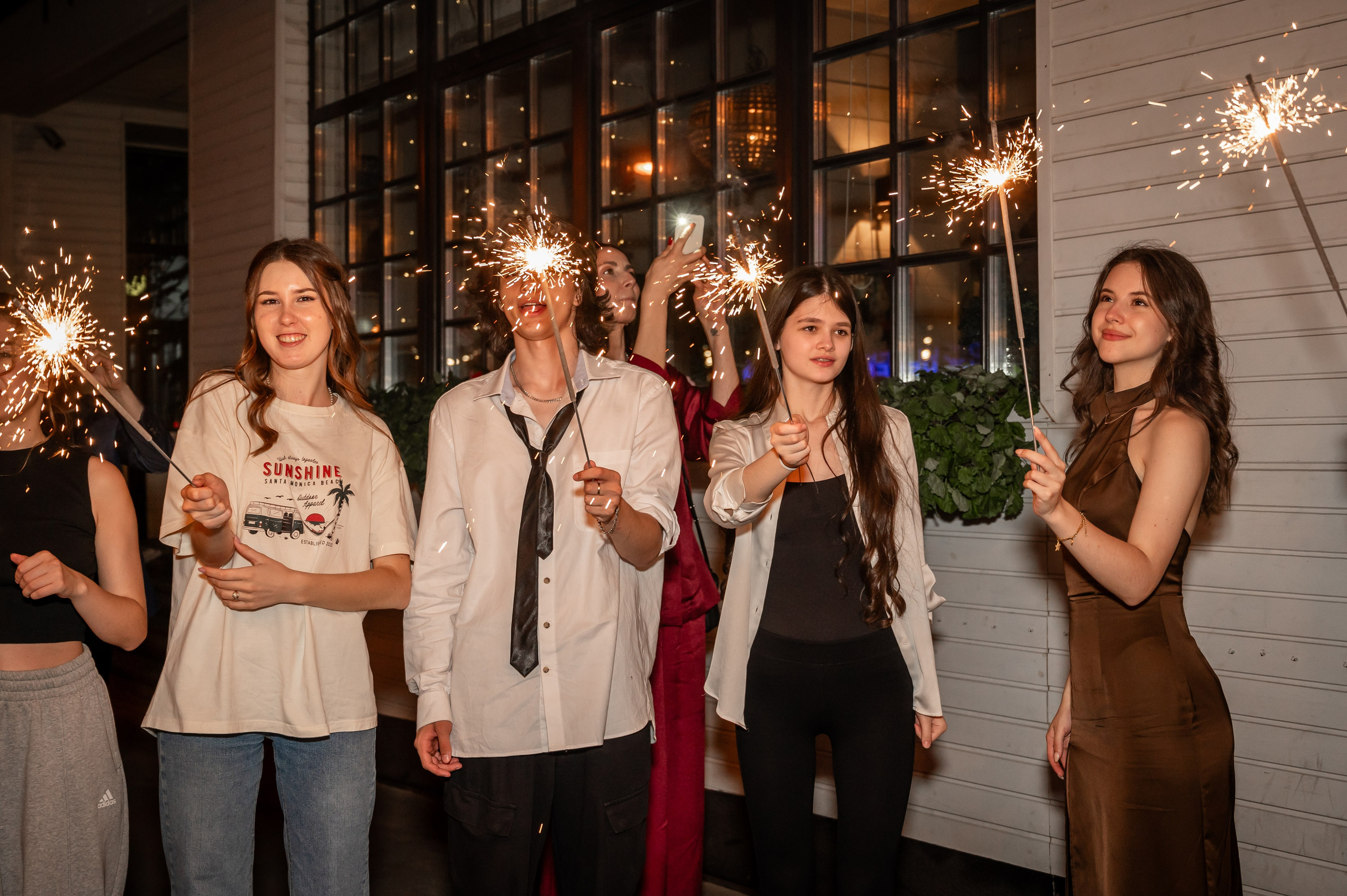 Школьный выпускной в чайхоне «Урюк»