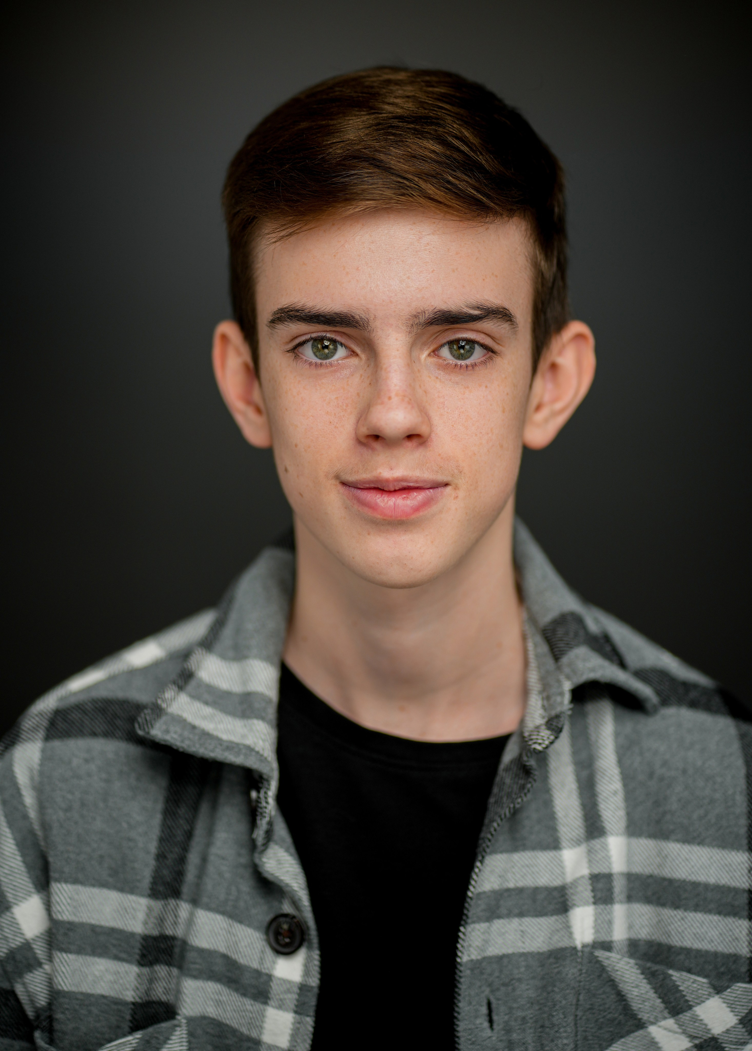 Актер Артемий Кисель. Портретная съемка в Москве, студийный фотограф Игорь Фомин