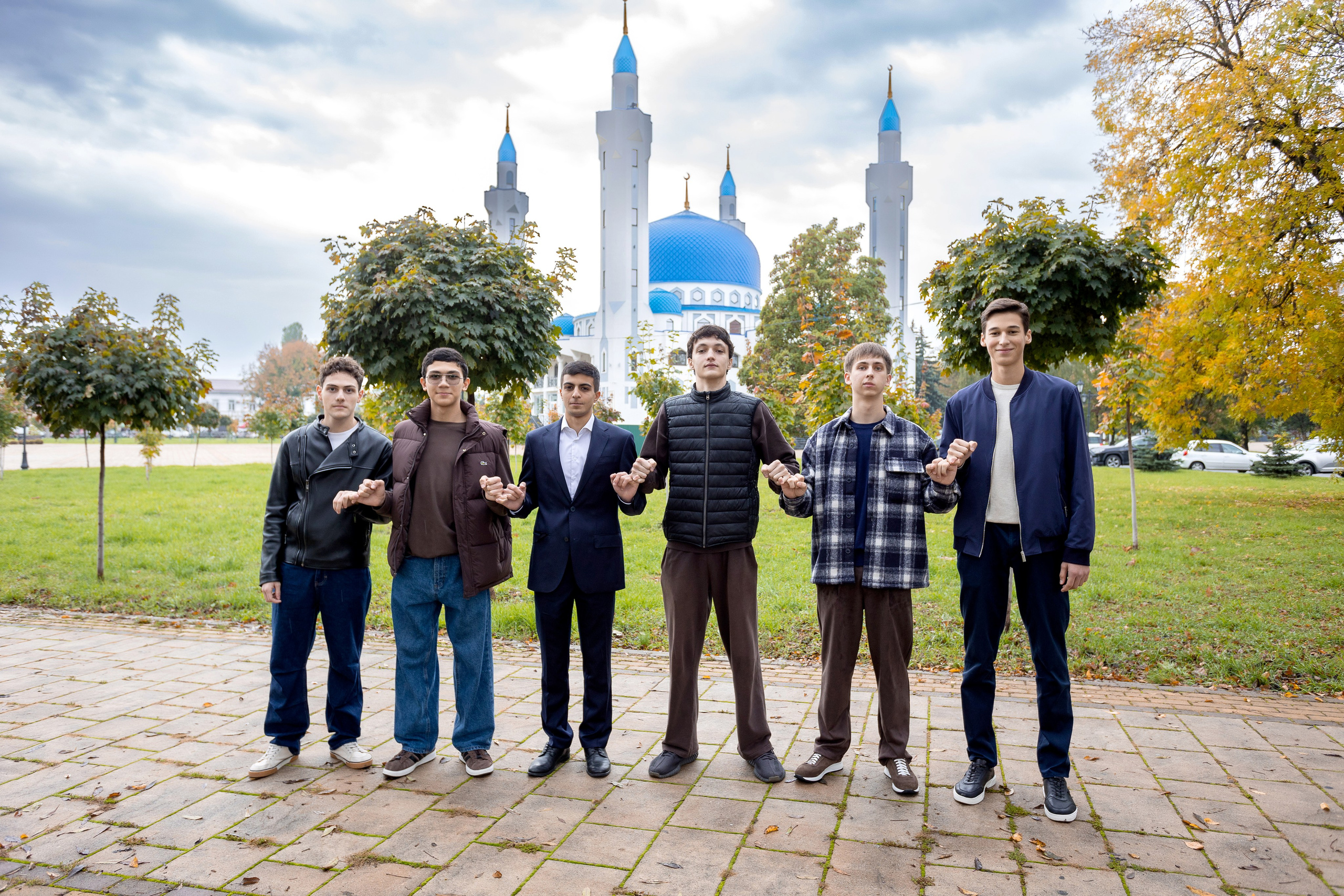 На улице. Выпускные альбомы Майкоп, Краснодар Елена Золотарева