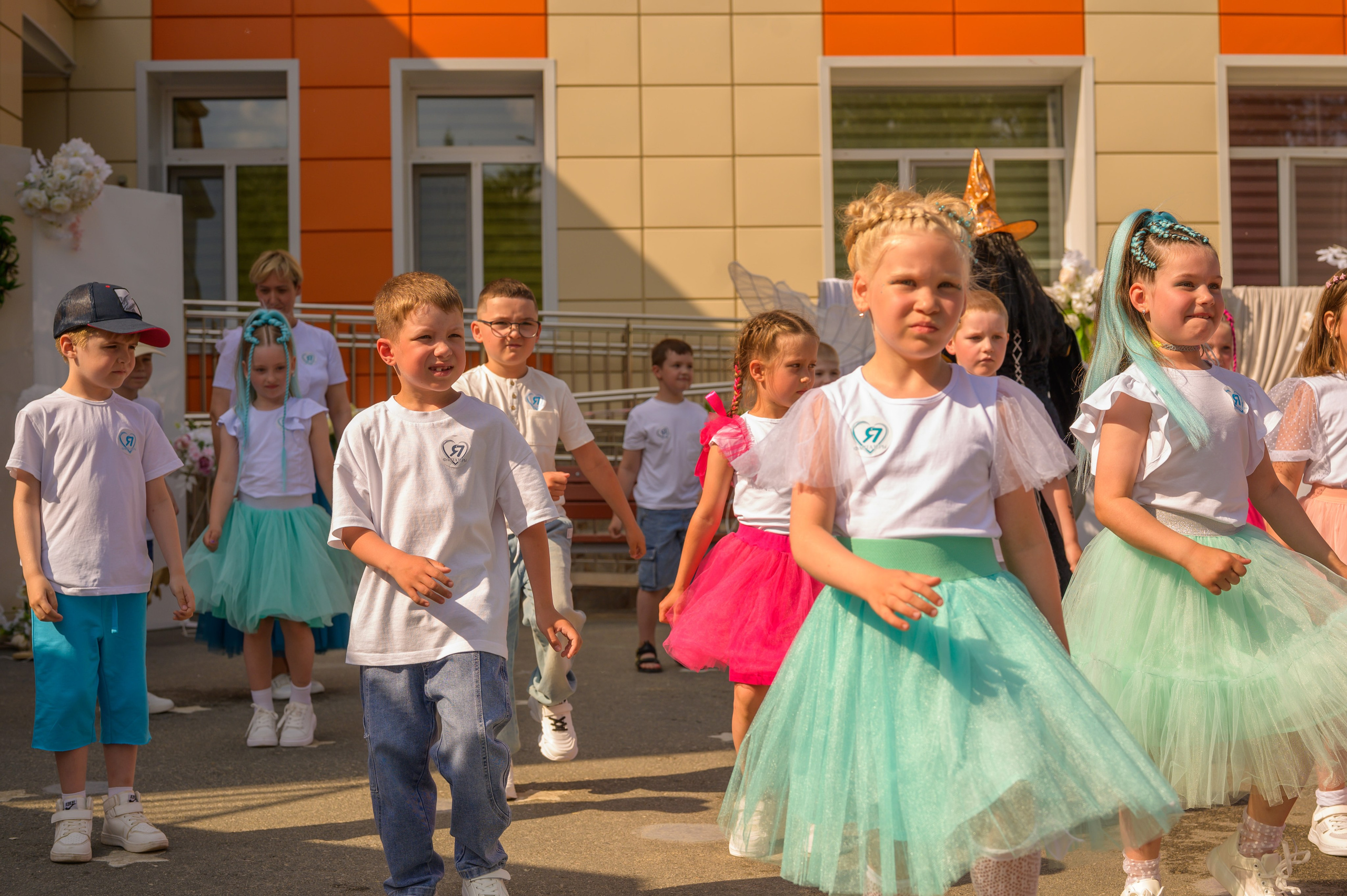 Репортаж выпускного группа «Фантазёры» 3 садик. Фотограф новорожденных, семейный детский в Тюмени Татьяна Морозова