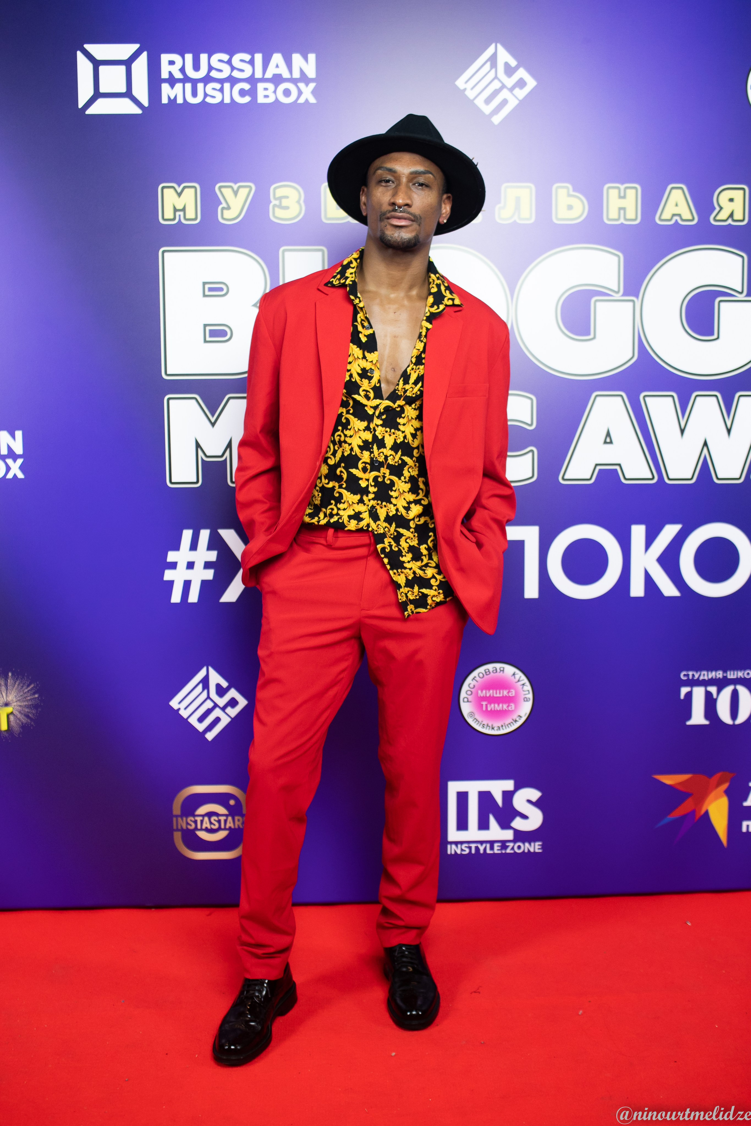 Music box награждение. Art photographer Nino