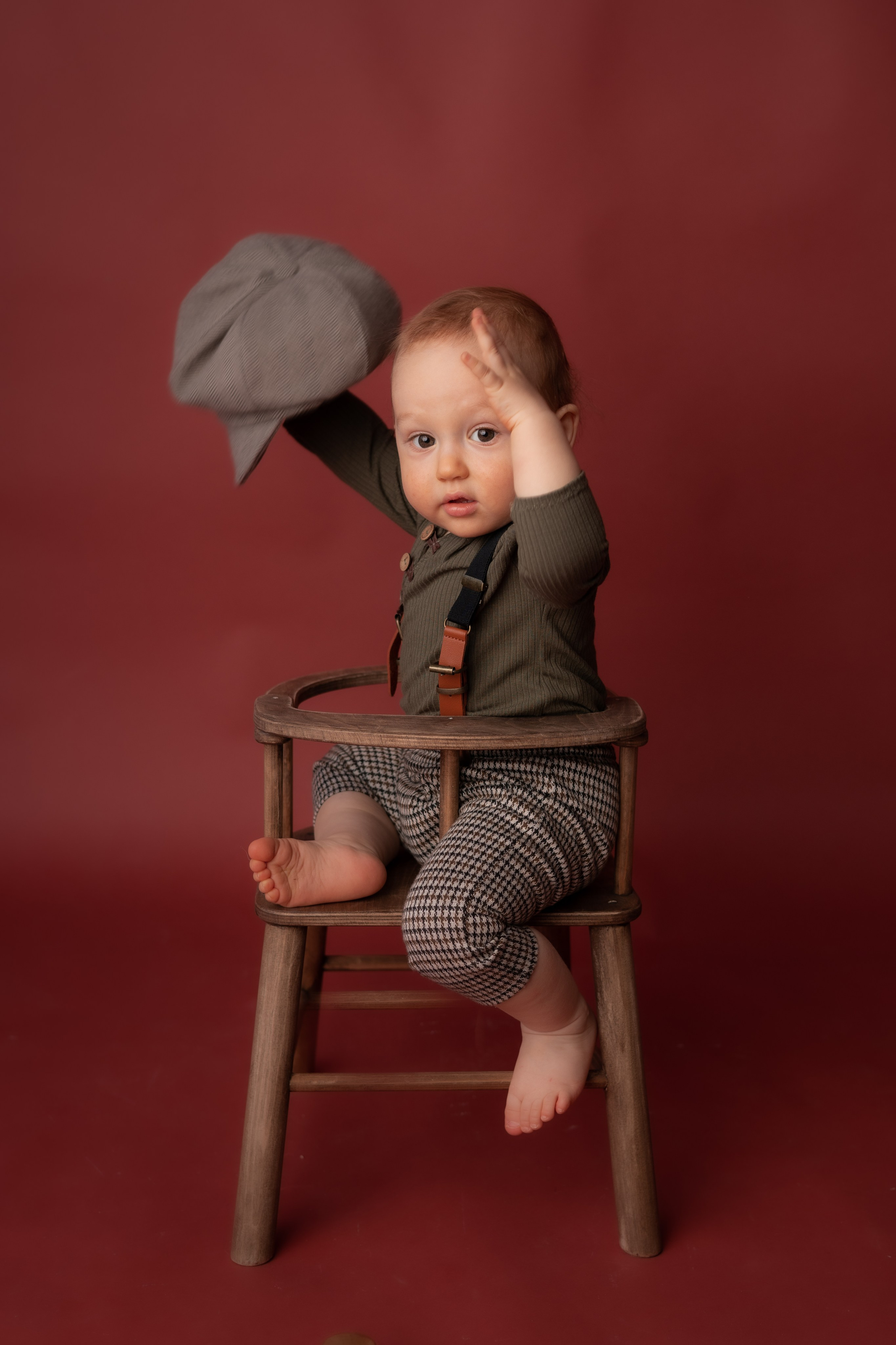 От 9 месяцев  - Фотограф новорожденных: магия детства в каждом снимке. Фотограф новорожденных: волшебные моменты первых дней жизни