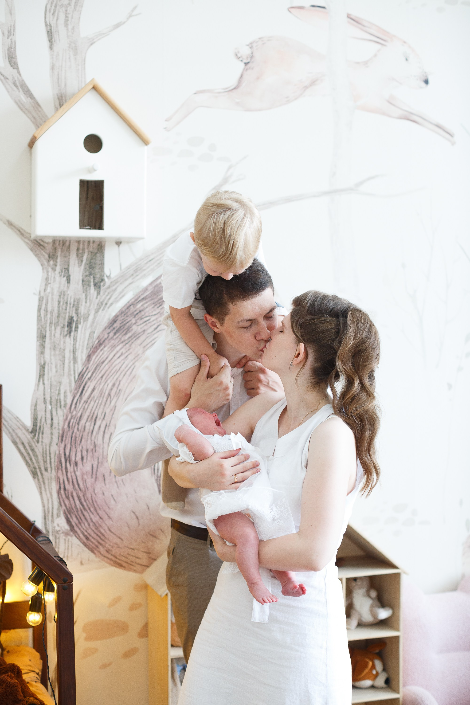 Семейная фотосессия в студии.