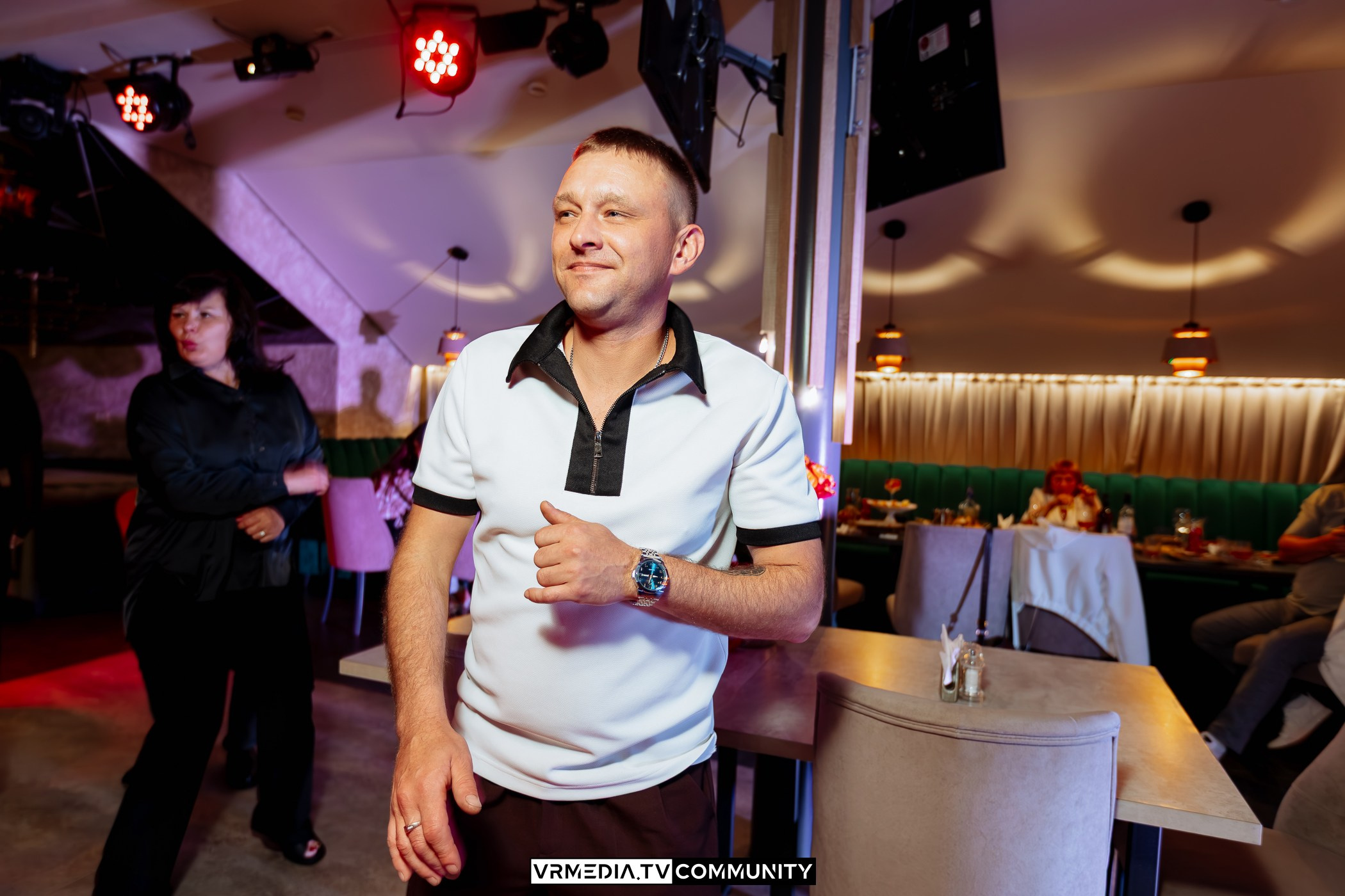 Выходные в караоке-баре «Империя»