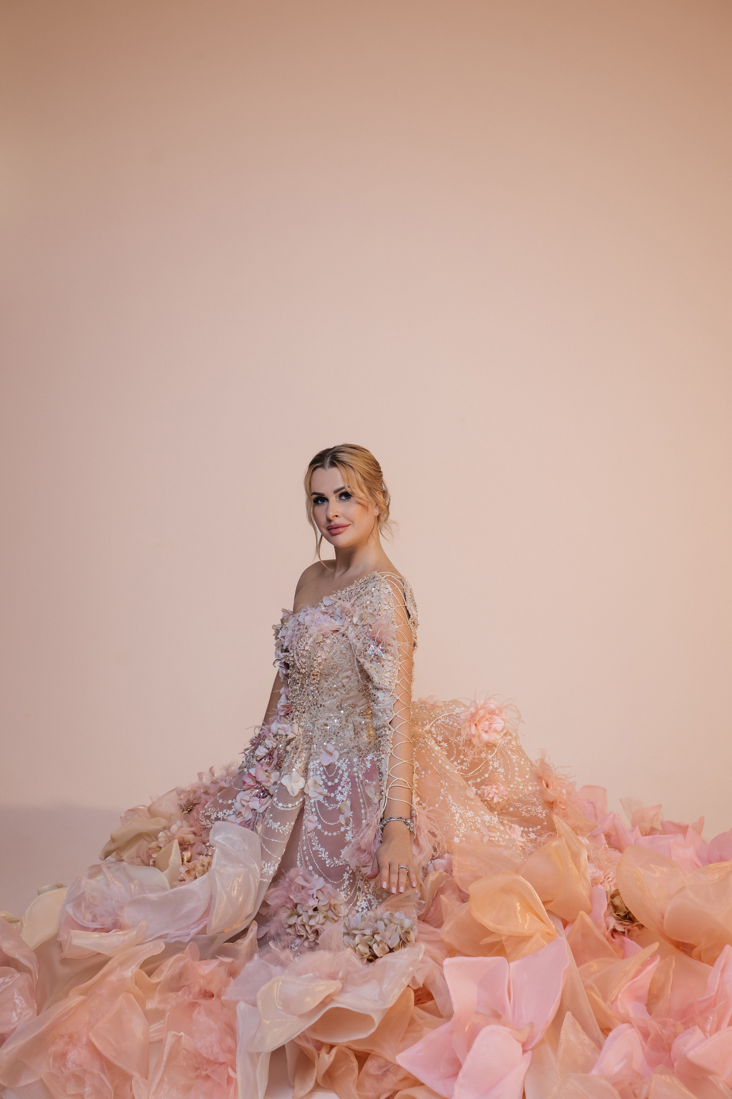 Анна, съёмка в платье. Фотограф Наталия Федосова, г. Москва. TG и Instagram @nataliya_raw