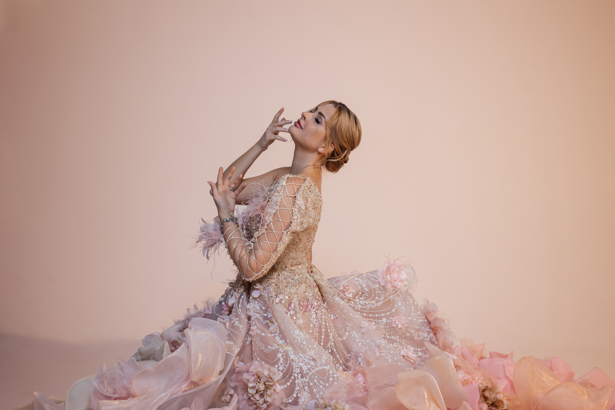 Анна, съёмка в платье. Фотограф Наталия Федосова, г. Москва. TG и Instagram @nataliya_raw