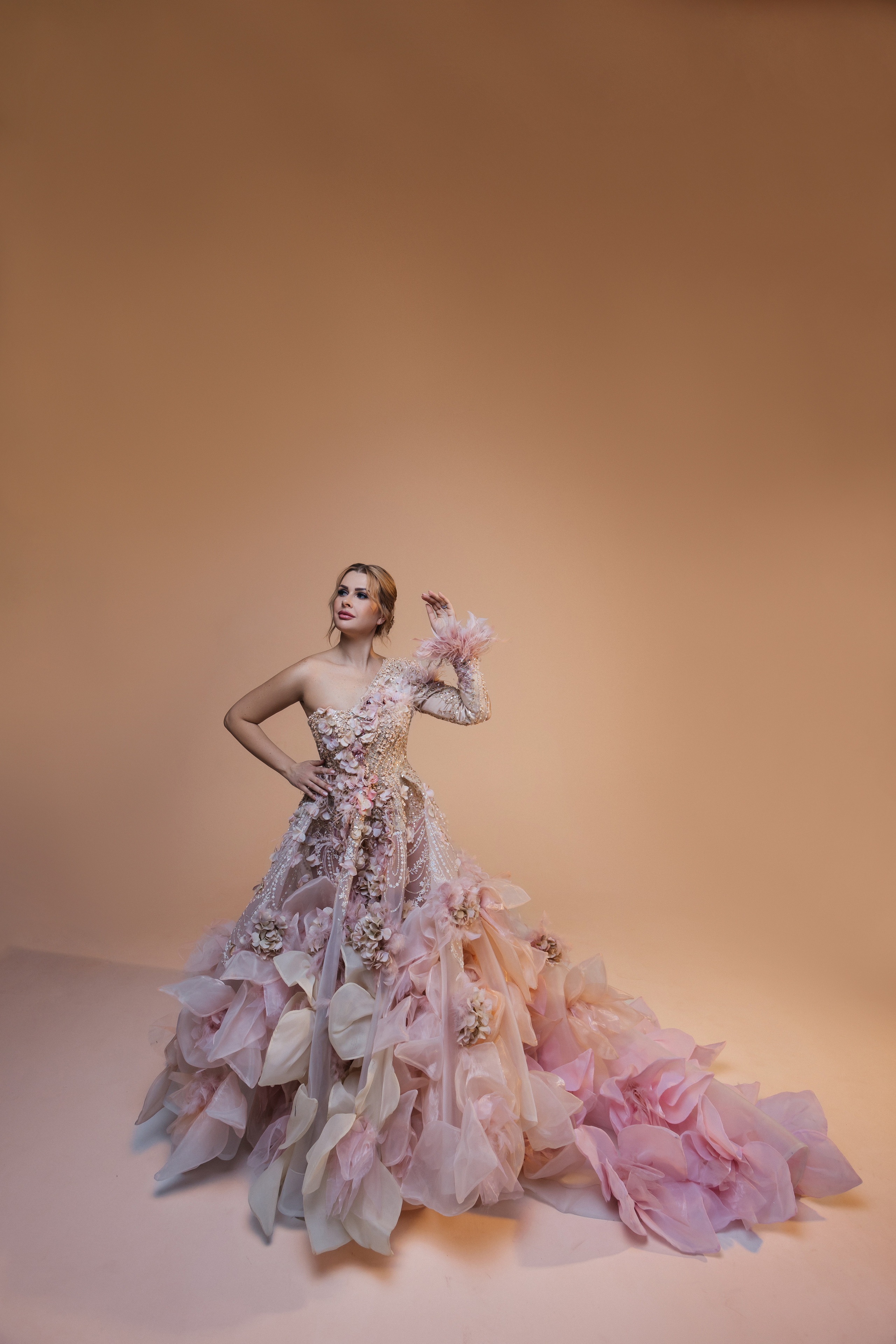 Анна, съёмка в платье. Фотограф Наталия Федосова, г. Москва. TG и Instagram @nataliya_raw