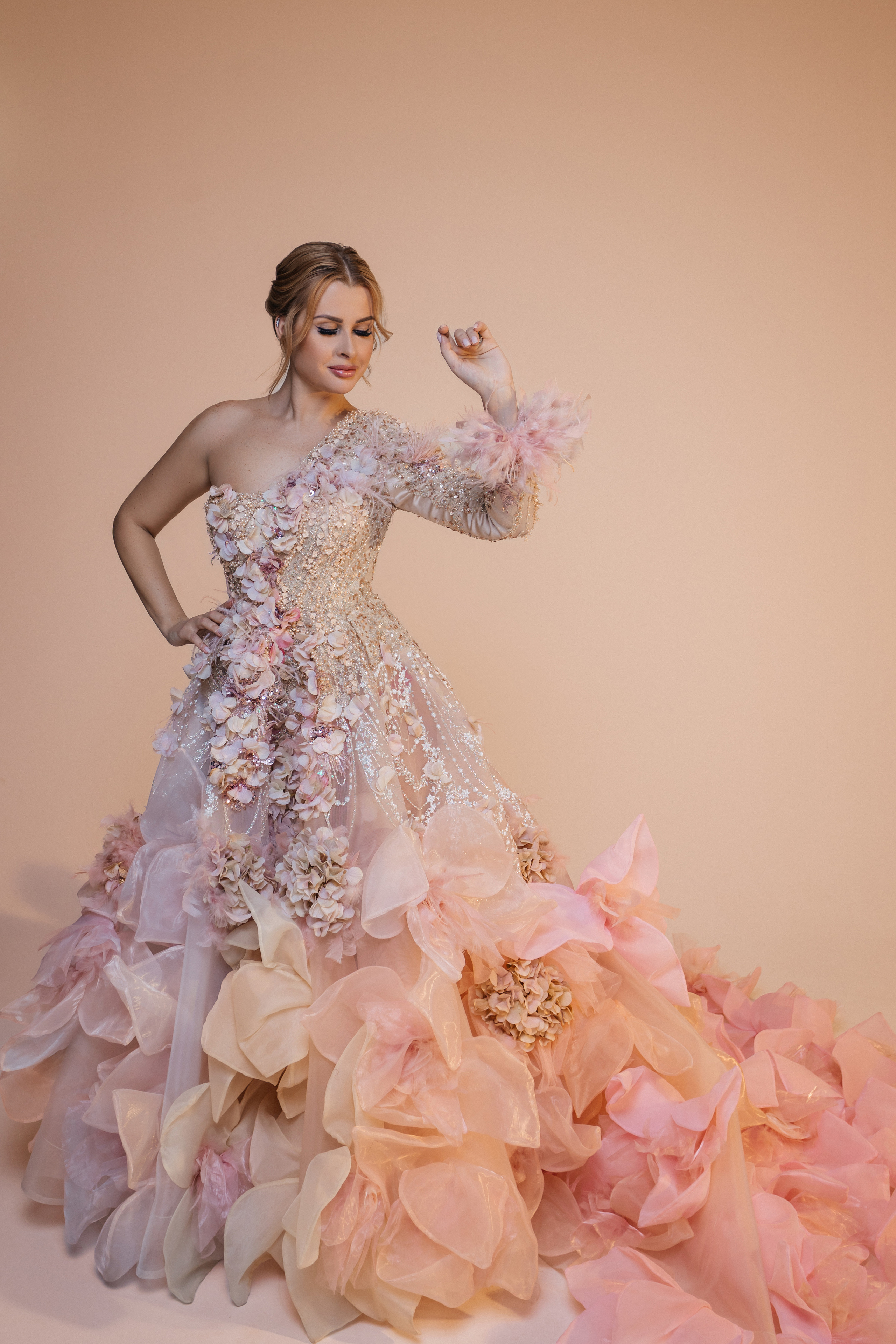 Анна, съёмка в платье. Фотограф Наталия Федосова, г. Москва. TG и Instagram @nataliya_raw