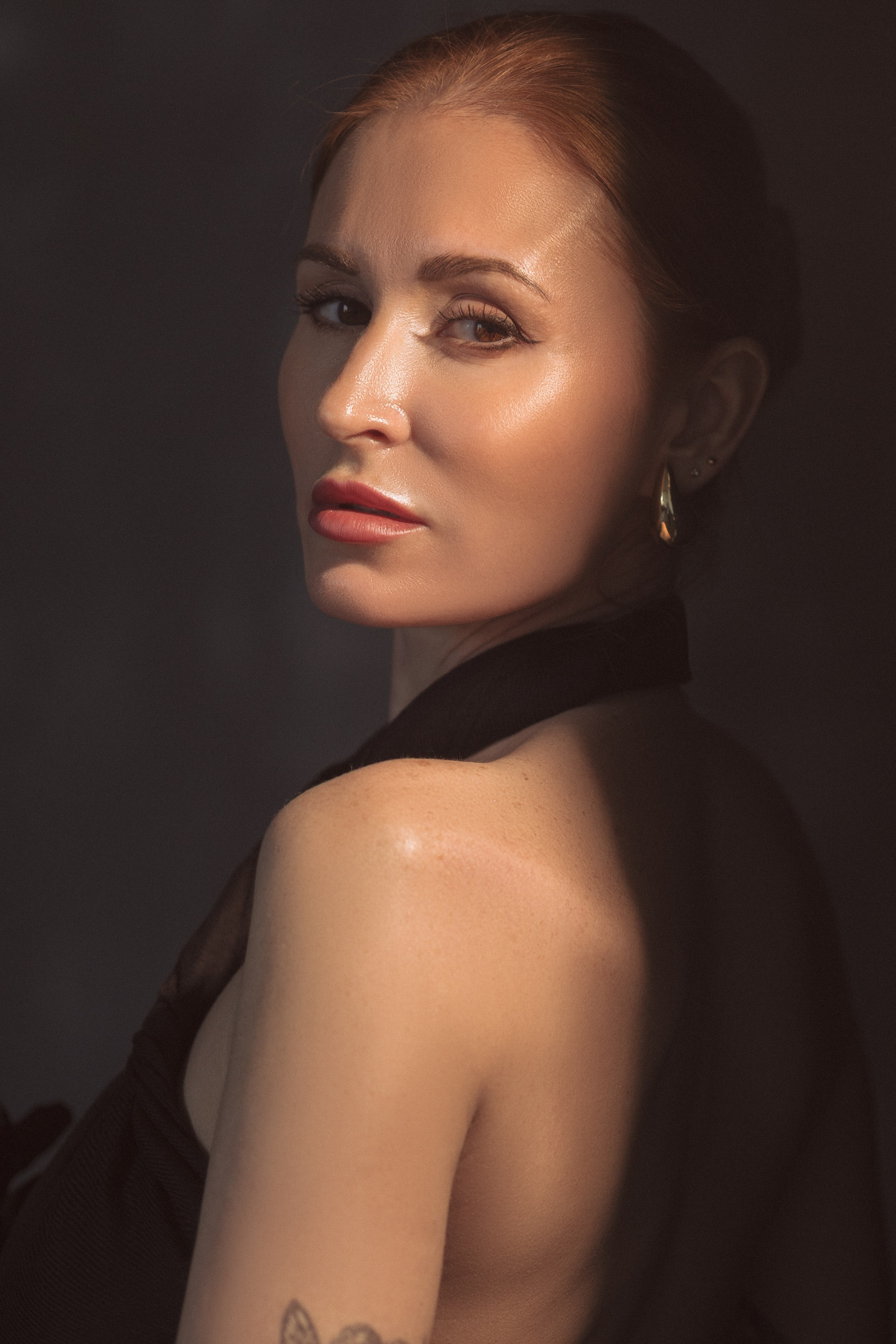 Студии & отели. Модель Москва каталожная и творческая съемка Anna Antlers