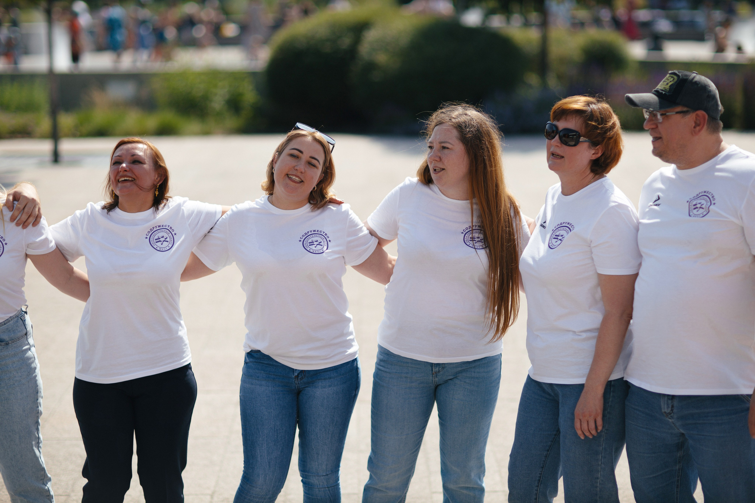 Репортажные фото съёмки клипа от родителей выпускникам. Свадебный фотограф в Воронеже Александр Работкин