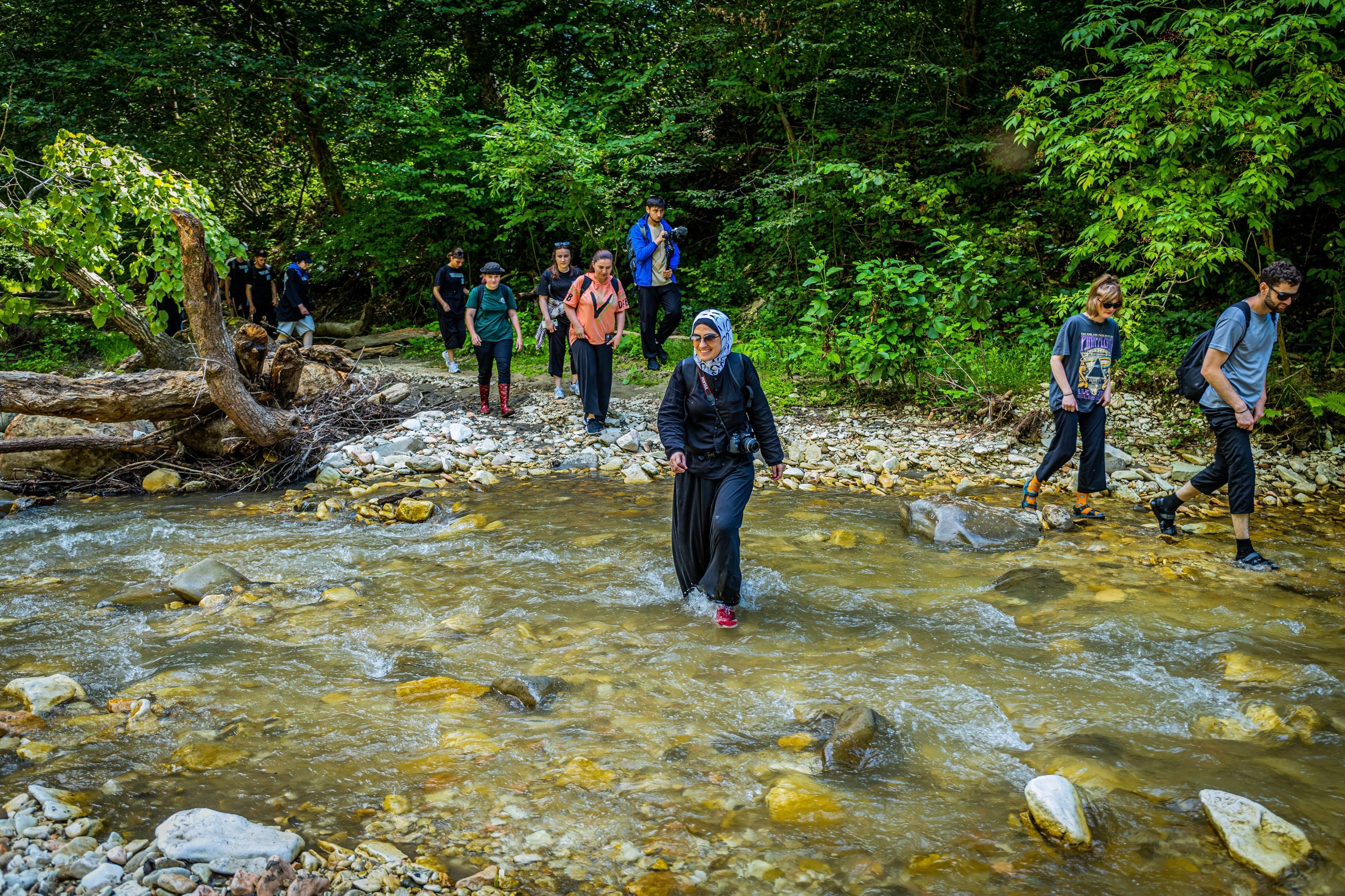 #РепортажнаяФотография#Фотожурналистика#ДокументальнаяФотография#РеальнаяЖизнь#ИсторияВкадре#МоментыЖизни#ЭмоцииВкадре#СобытийнаяФотография#ФотоИстория#ЖизньВкадре#УличнаяФотография (если снимаете на улице)#СвадебныйРепортаж (для свадебных событий)#СпортивнаяФотография (для спортивных мероприятий)#КонцертнаяФотография (для концертов и фестивалей)#ПолитикаВкадре (для политических событий)#АкцииПротеста (если снимаете протесты)#ГородскиеСобытия#ЭмоцииНаЛице#ИскренниеМоменты#ЖизньКакОнаЕсть#СилаМомента#ЧеловеческиеИстории#РеальностьВкадре#Фотожурналисты#Документалисты#ФотоСообщество#ФотоВдохновение#ФотоИскусство#ФотоМастера#ПятигорскФотограф#ФотографПятигорск#ФотосессияПятигорск#ПятигорскФото#ФотографКавминводы#ФотосессияКавказ#ПятигорскЛюблю#ФотографНаКавказе#ФотостудияПятигорск#ПортретПятигорск#СвадебныйФотографПятигорск#ПейзажиПятигорска#ФотоПятигорск#ФотографСКФО#КавказФото