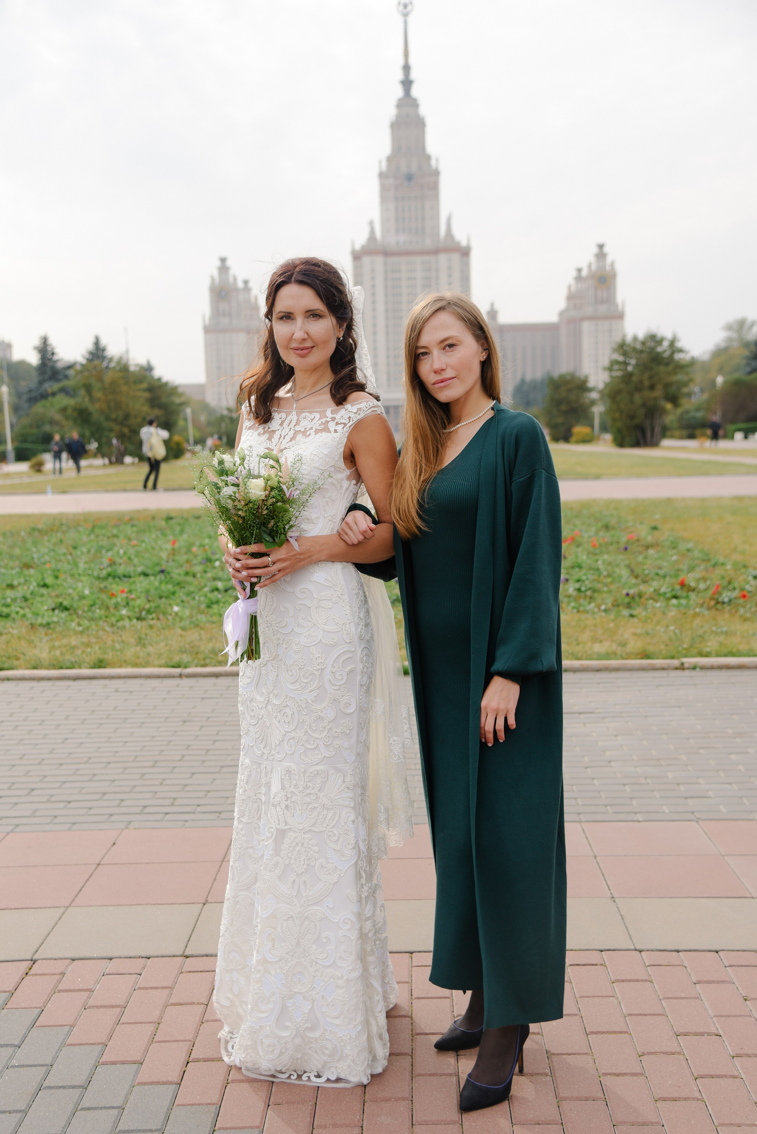 Венчание Храм Живоначальной Троицы на Воробьёвых горах. Фотограф Лола Волна, город Москва