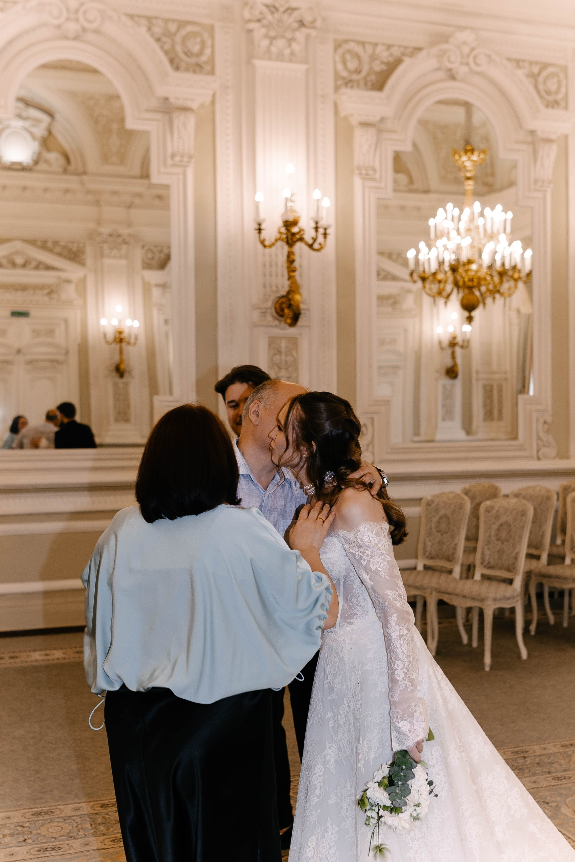 Ольга и Глеб / прогулка и загс. Фотограф Veronika Potaseva