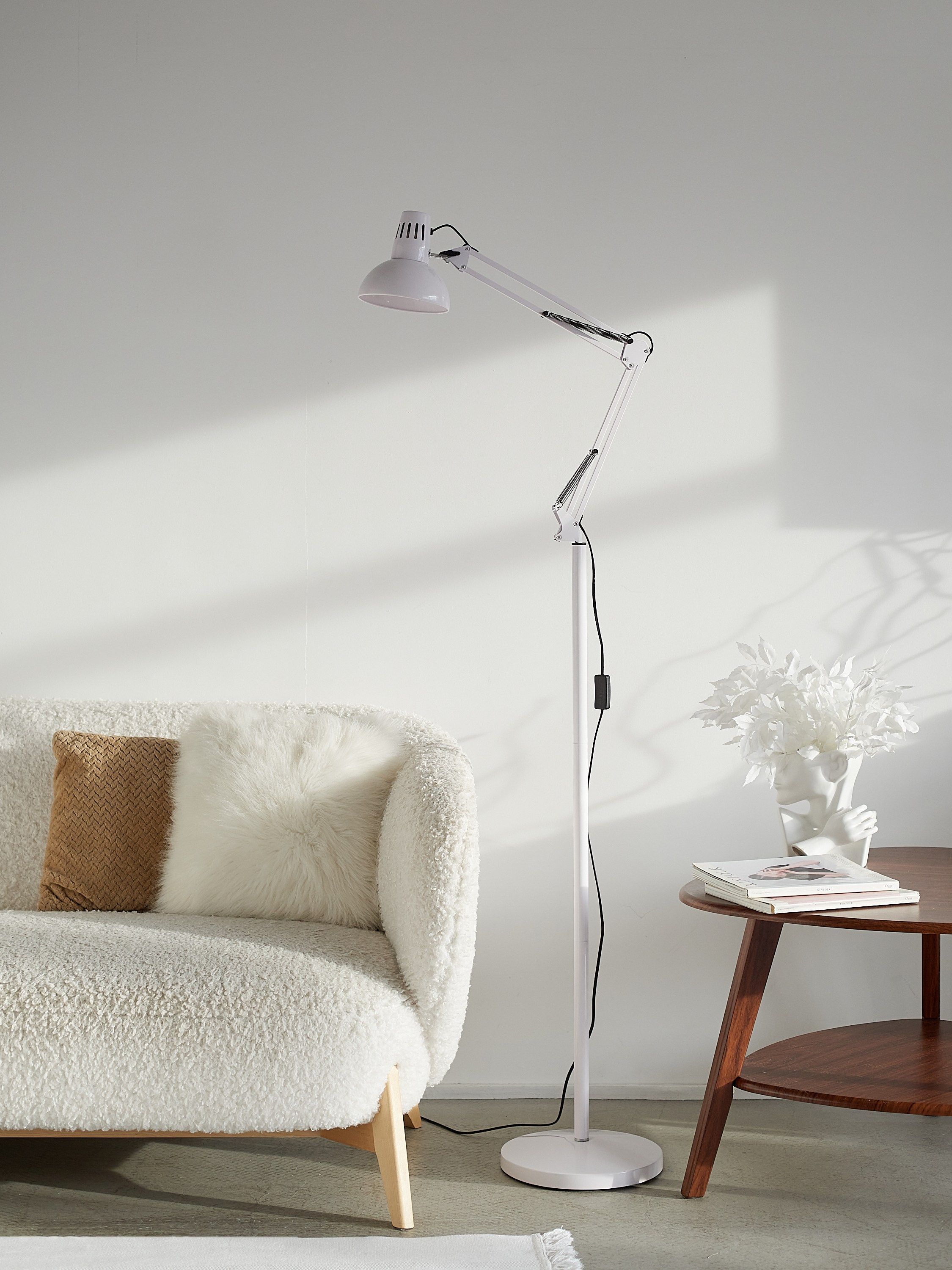 Мебель и декор для дома. Предметный фотограф, инфографика и видео в Санкт-Петербурге