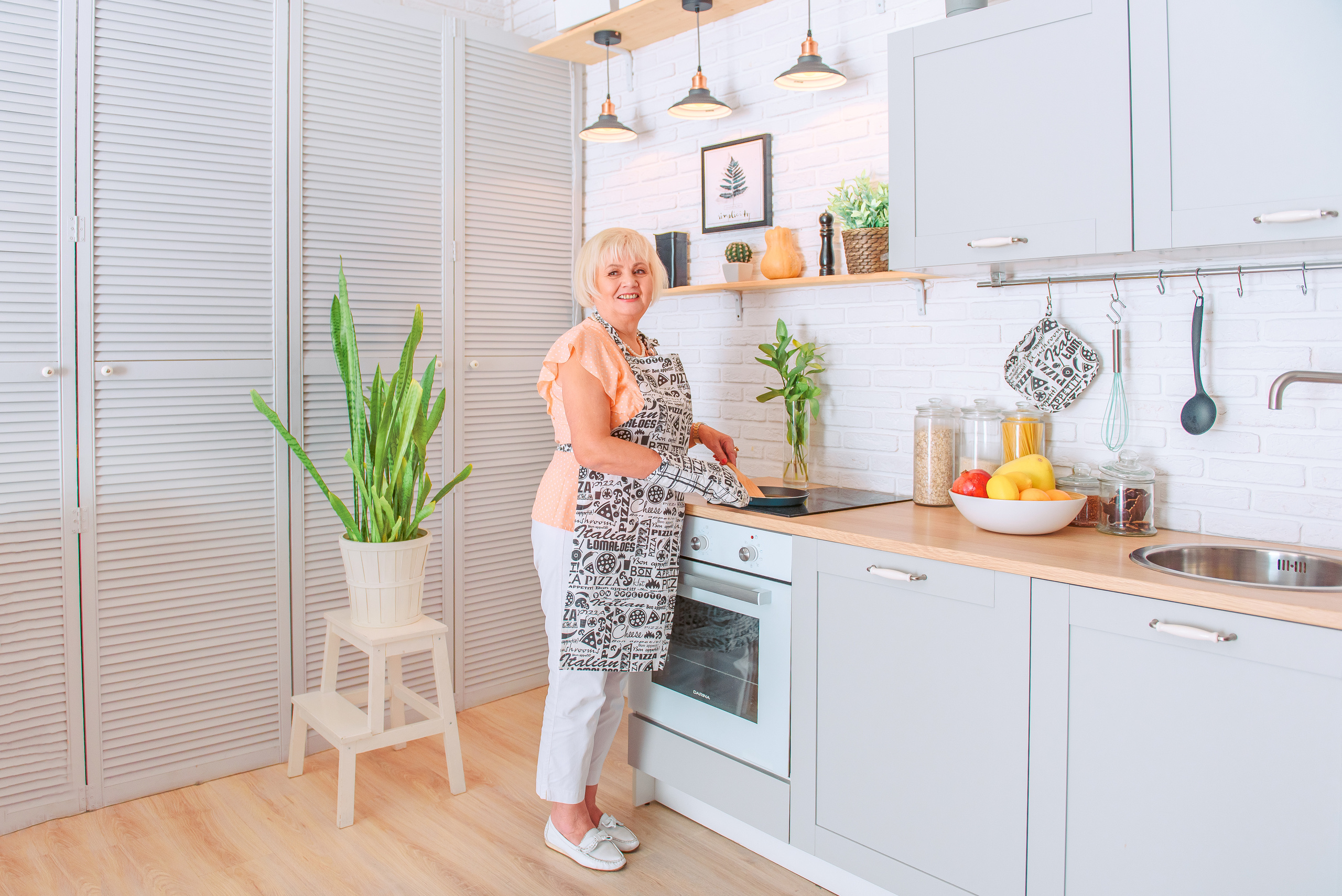 Ирина с любимой мамой фотостудия PROSTYLE. Свадебный и семейный фотограф в Москве Юлия Винник