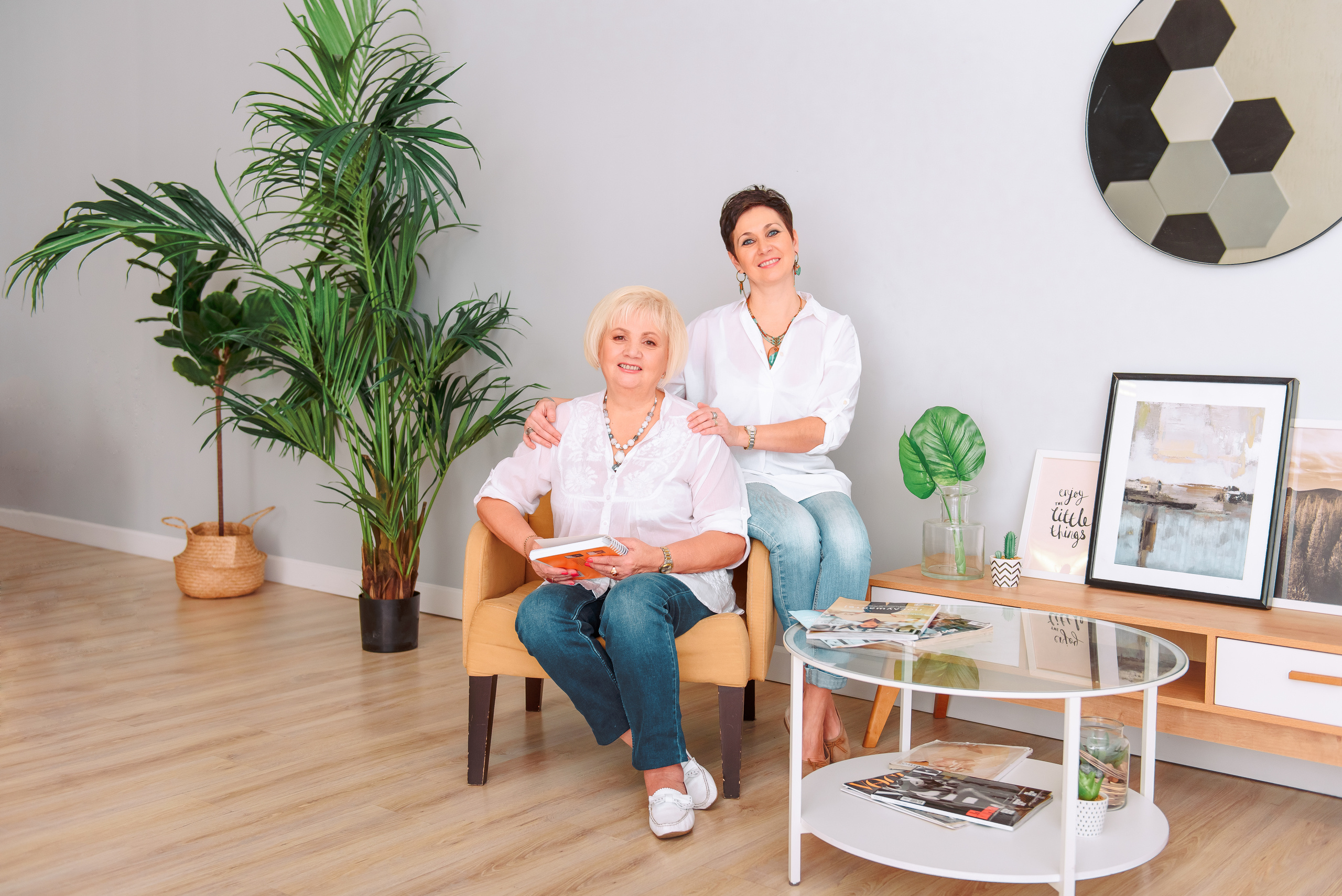 Ирина с любимой мамой фотостудия PROSTYLE. Свадебный и семейный фотограф в Москве Юлия Винник