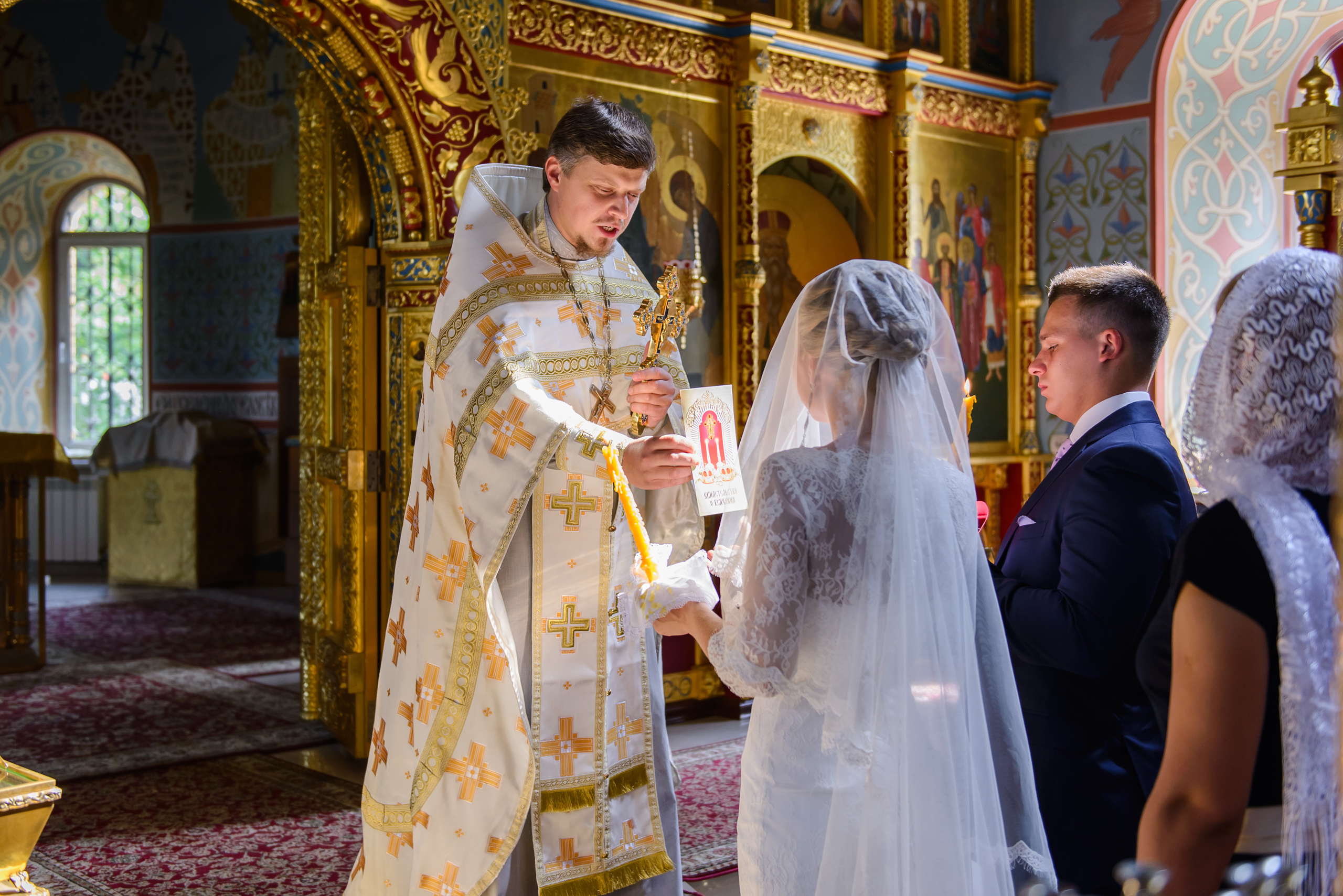 Венчание Артура и Елены. Свадебный и семейный фотограф в Москве Юлия Винник