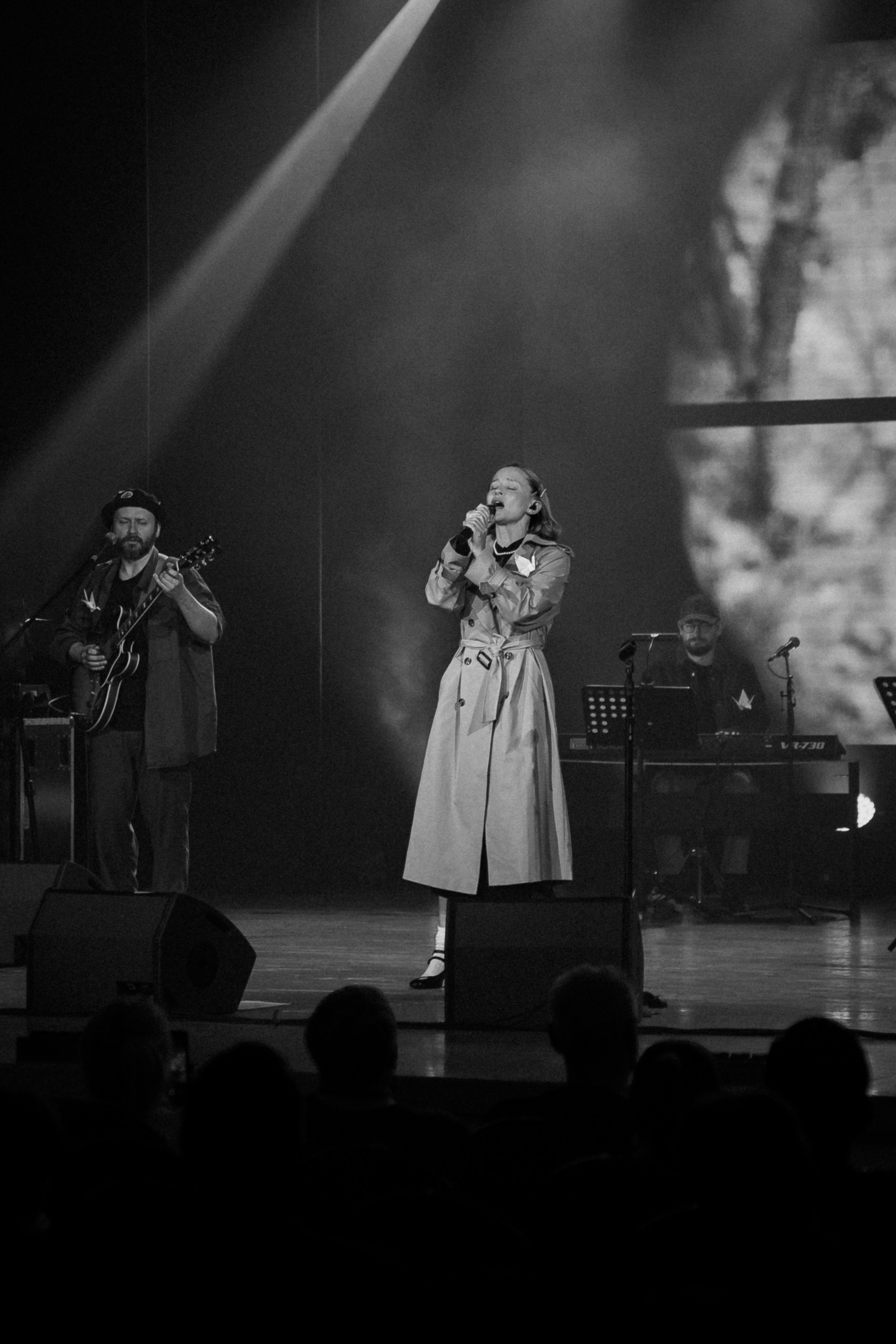 Юлия Пересильд и группа MANДРАГОРА с проектом «Птица Победа». Фотограф Евгений Егоров