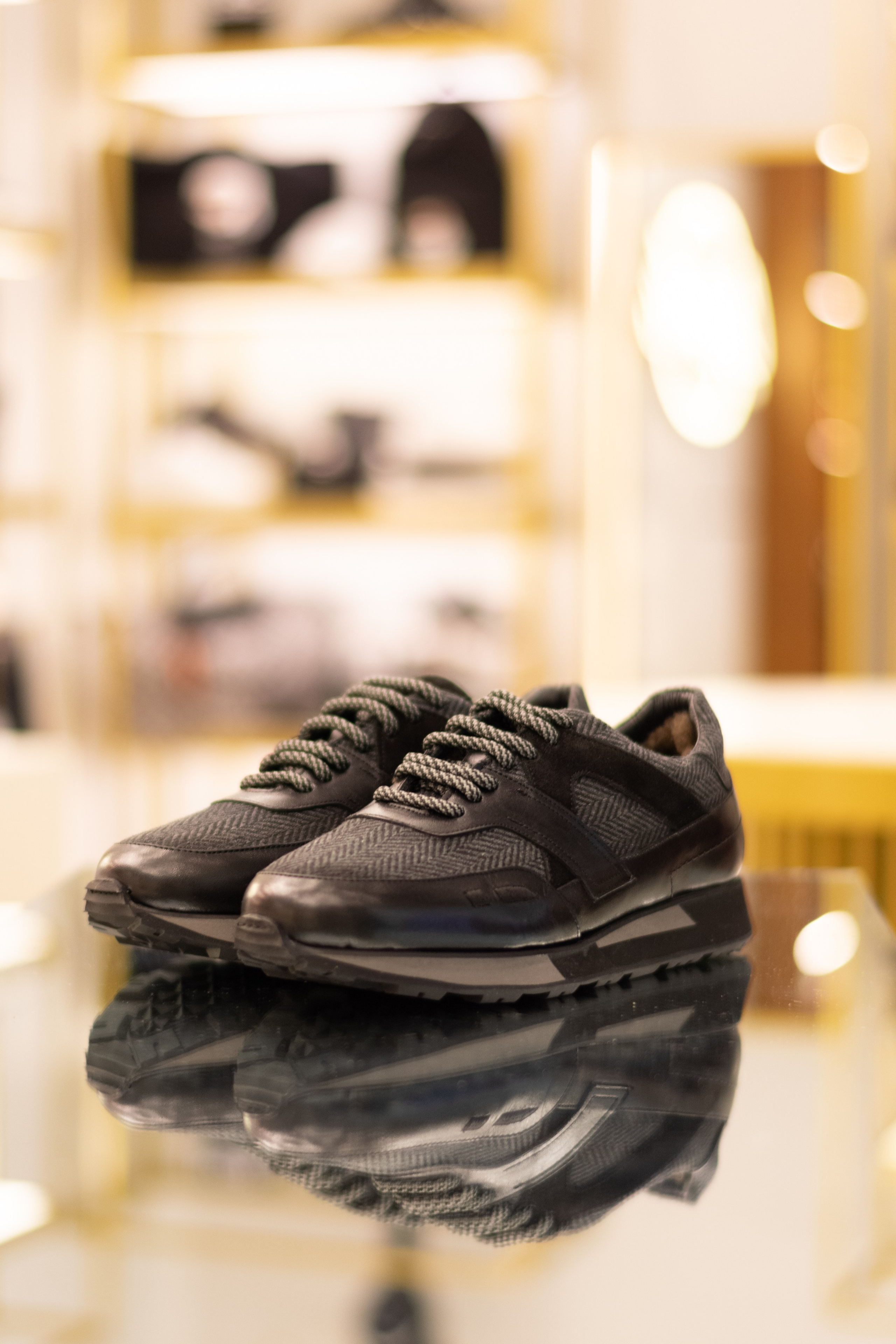 Для организаций. Предметная фотосессия для обувного магазина Capsula. Фотограф/видеограф Богдан Голованов