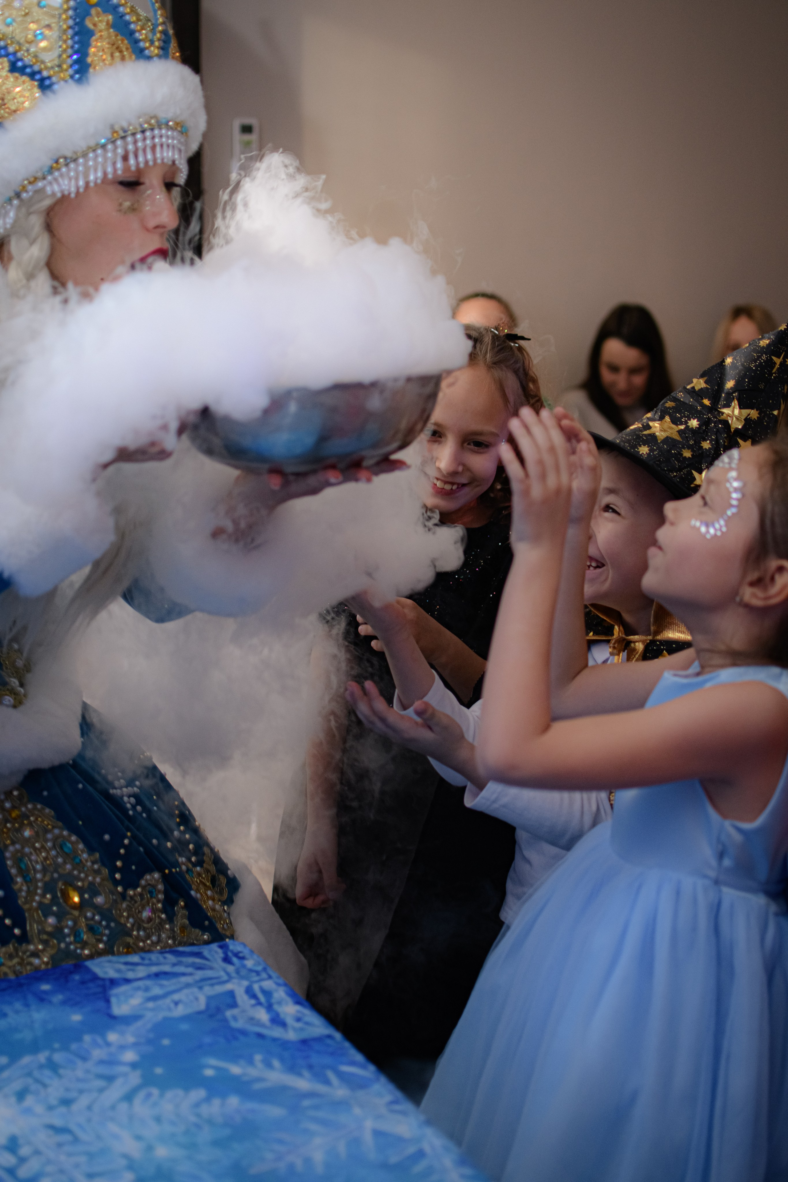 HAPPY NEW YEAR. Photokarish