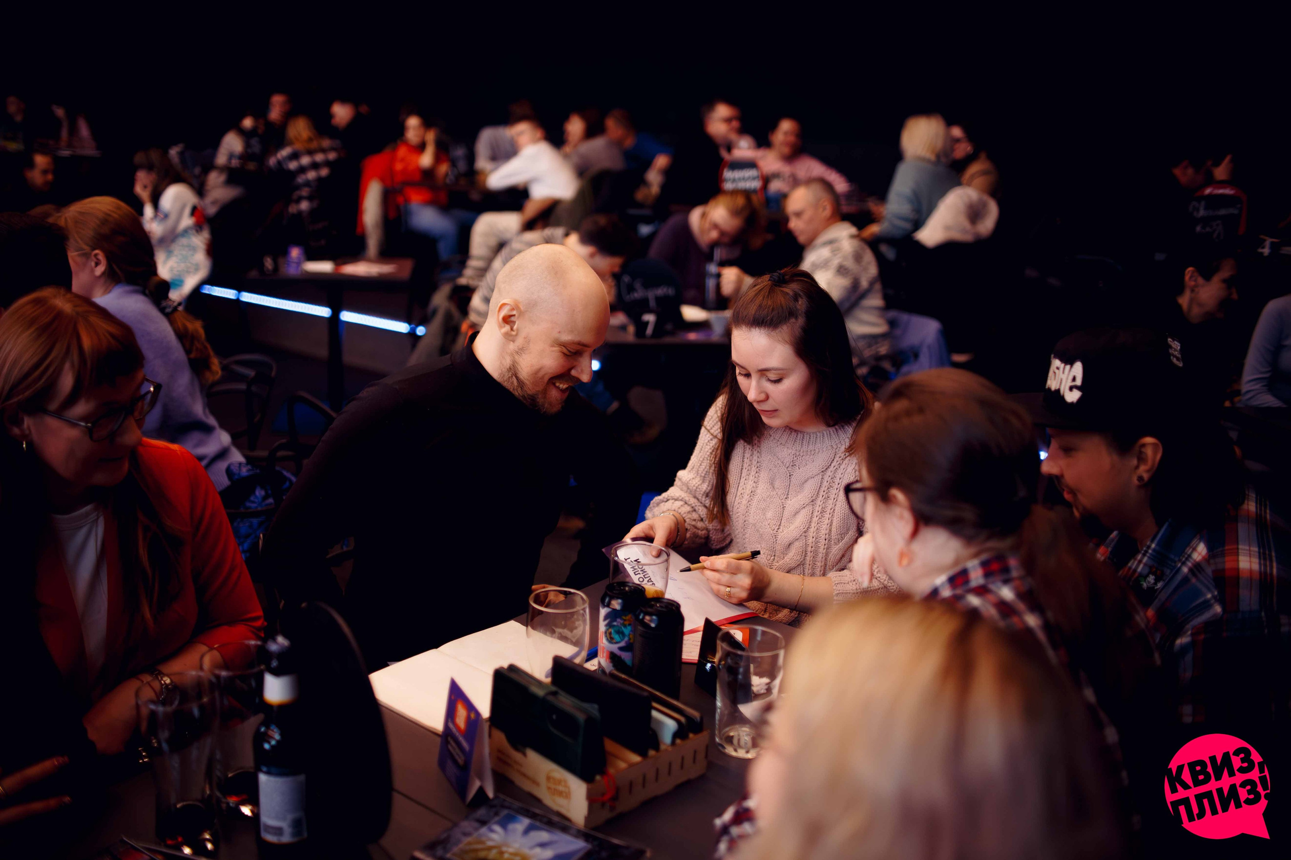 Квиз плиз. Ваш репортажный фотограф Артемий Антонов