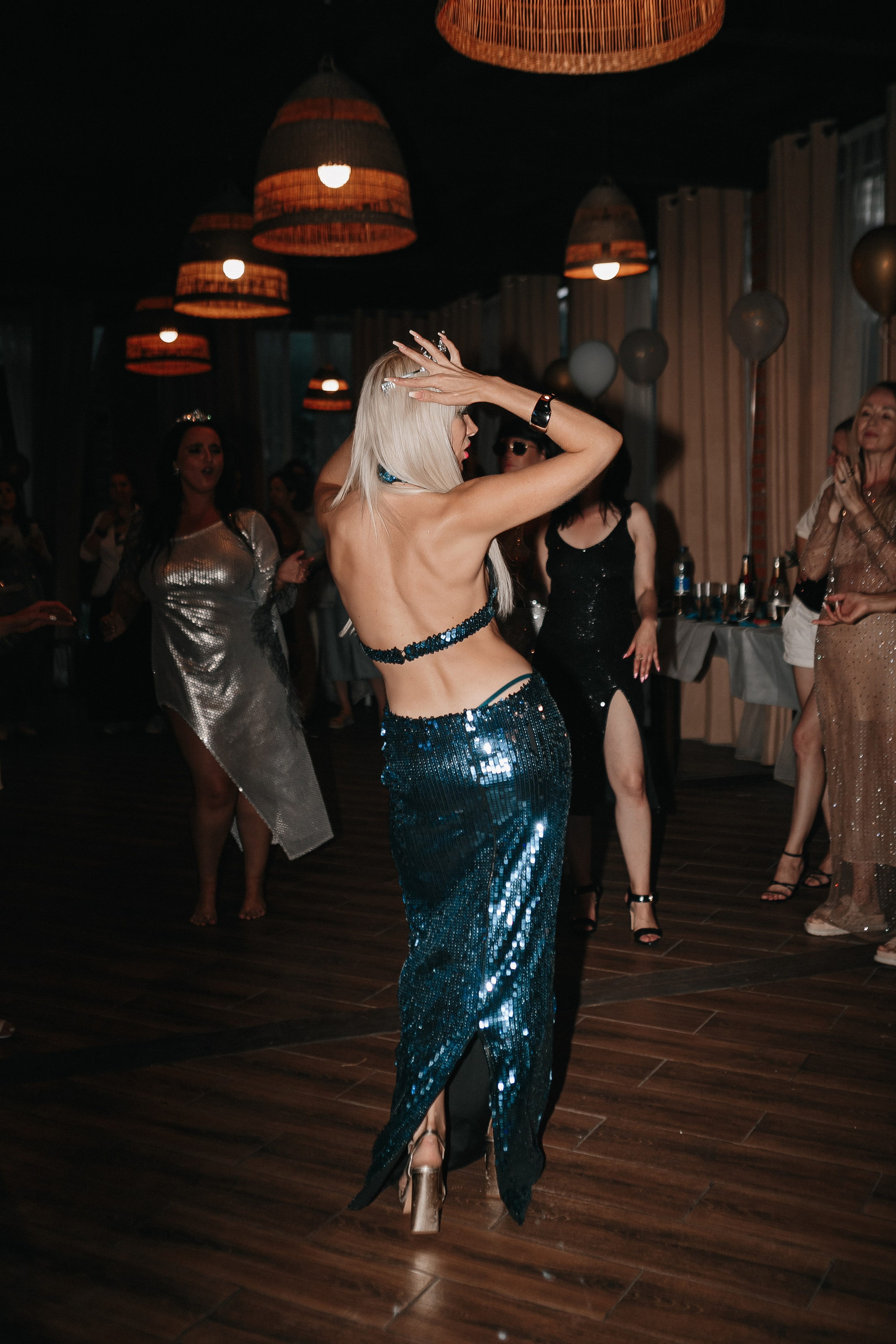 Репортаж с вечеринки в яхт клубе. Главная