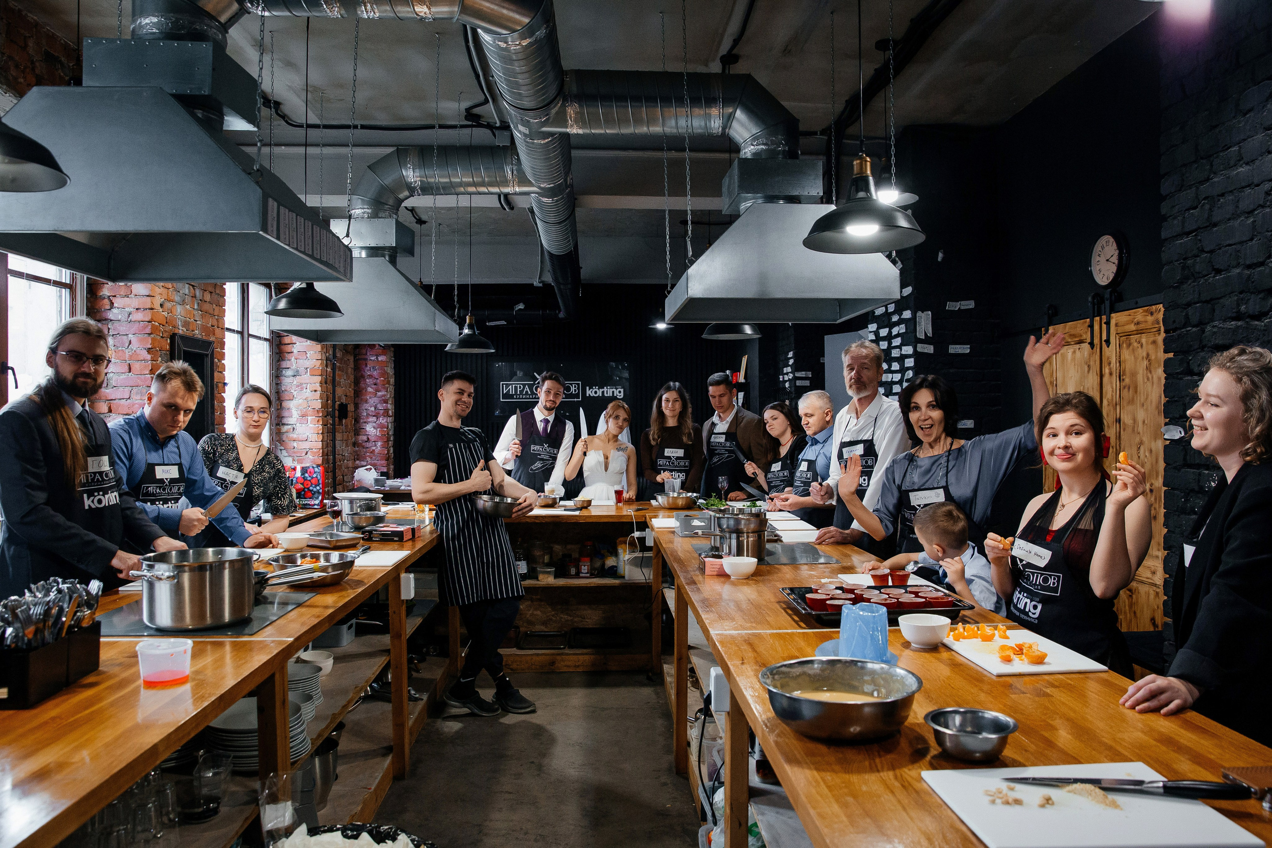 Первый ЗАГС и Фотосессия на Витебском в апреле. Свадебный фотограф в Санкт-Петербурге Вика Стукачева