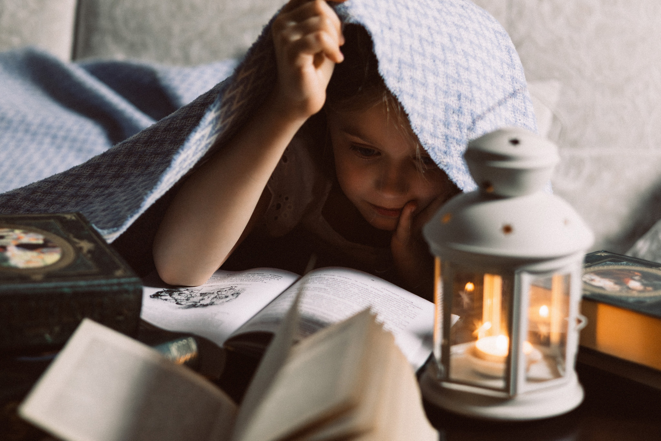 Детский портрет. «Алиса в стране чудес». Портретный фотограф в Южно-Сахалинске Каминская Юлия