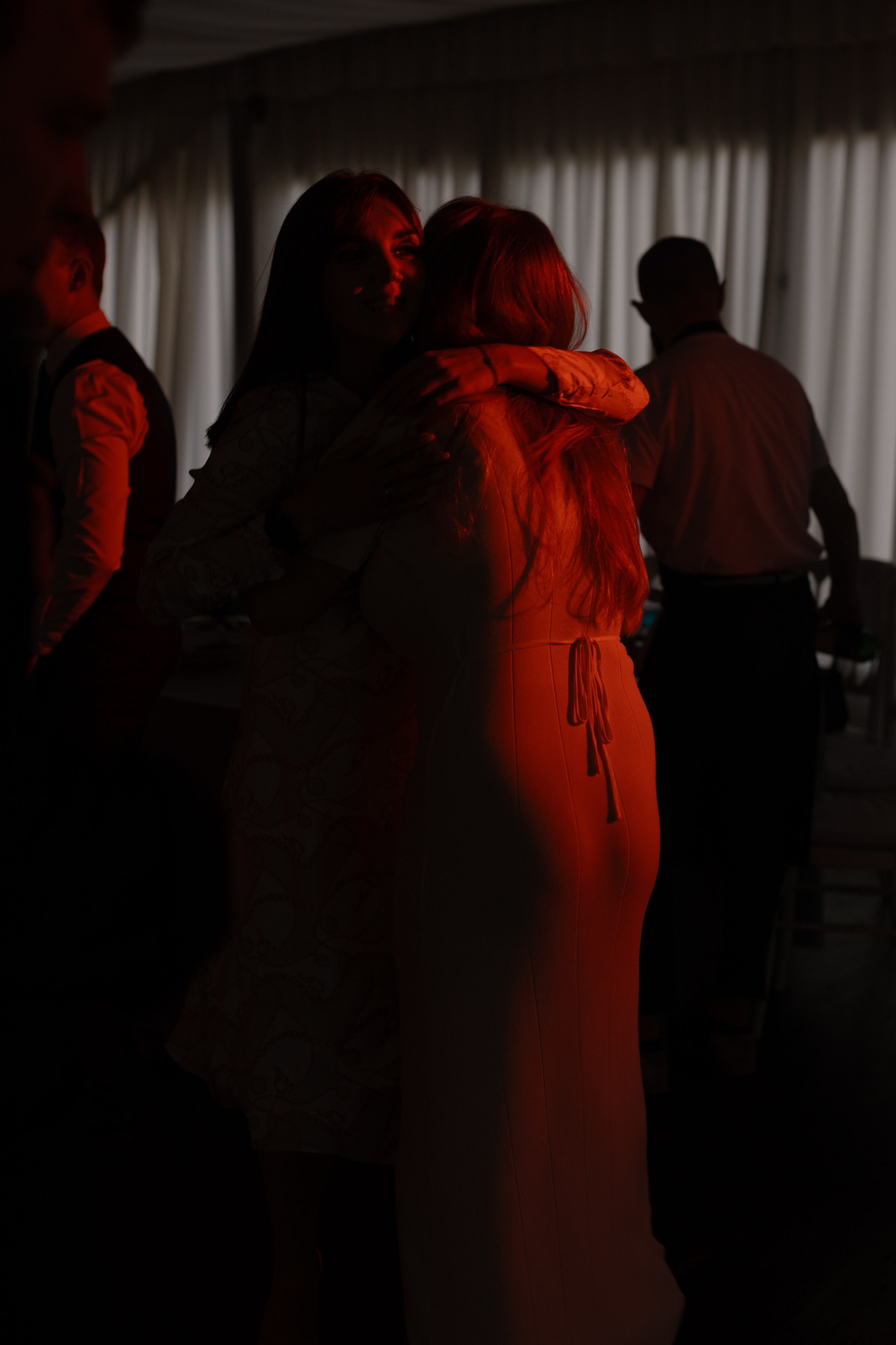 Виталий и Полина: свадьба загородом, где дождь не помеха. @dariazphoto свадебный фотограф