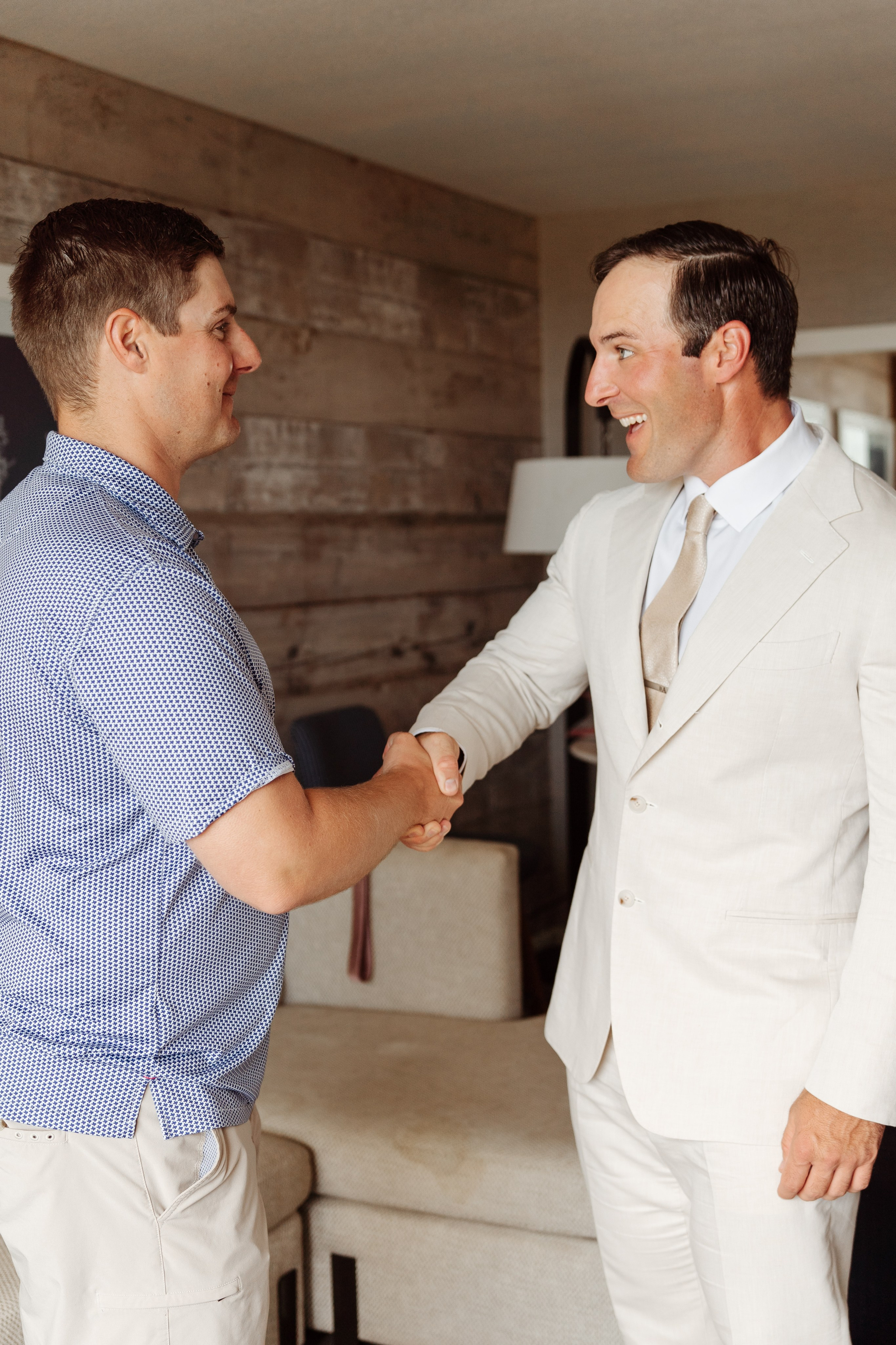 2025-08-16_BryanAmber. Ретушер Зенькевич Света