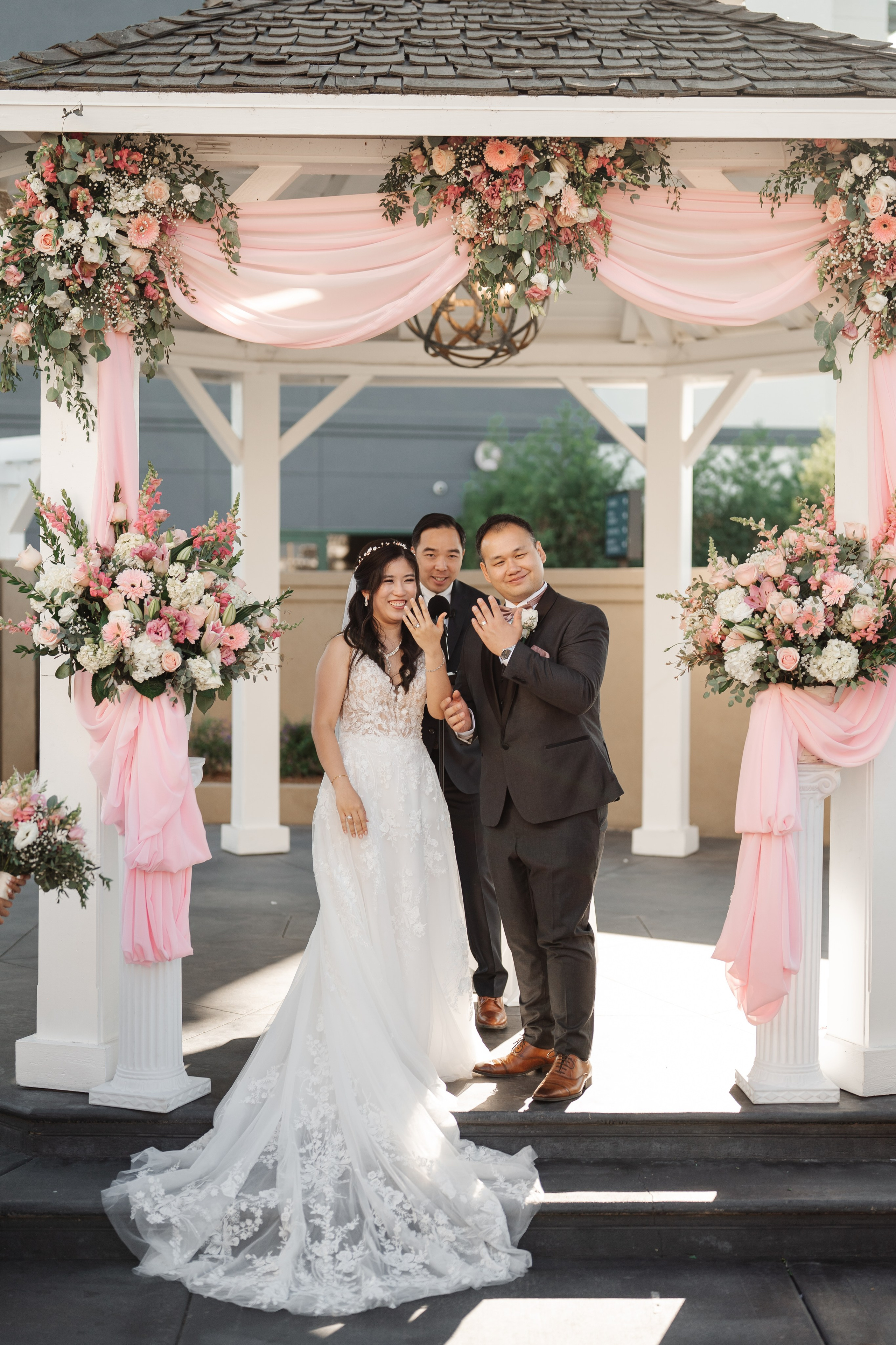 2025-08-16_AndreaChristopher. Ретушер Зенькевич Света