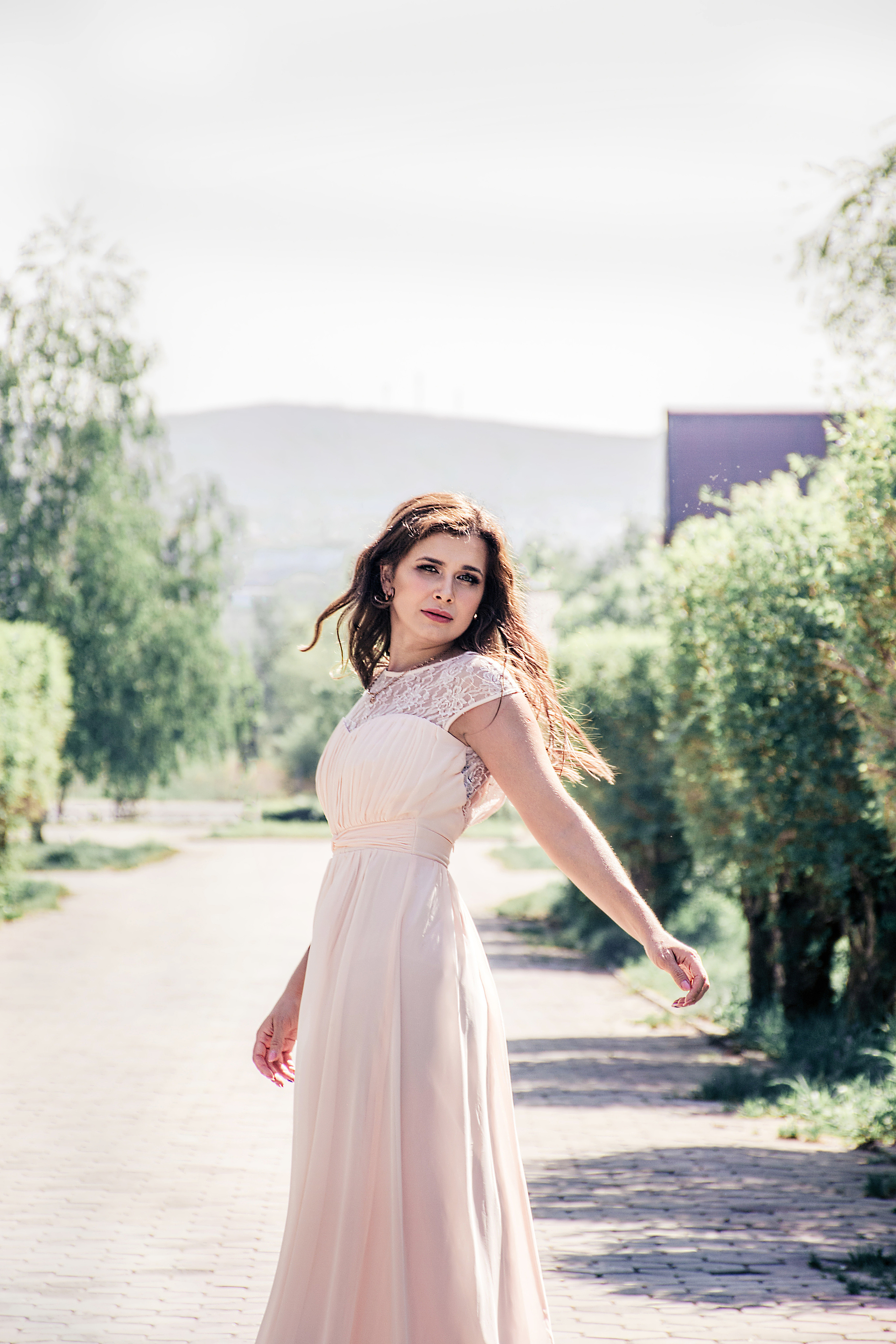 Виктория. Съёмка в яблоневом цвету. Фотограф в Магнитогорске Татьяна Лоскутова