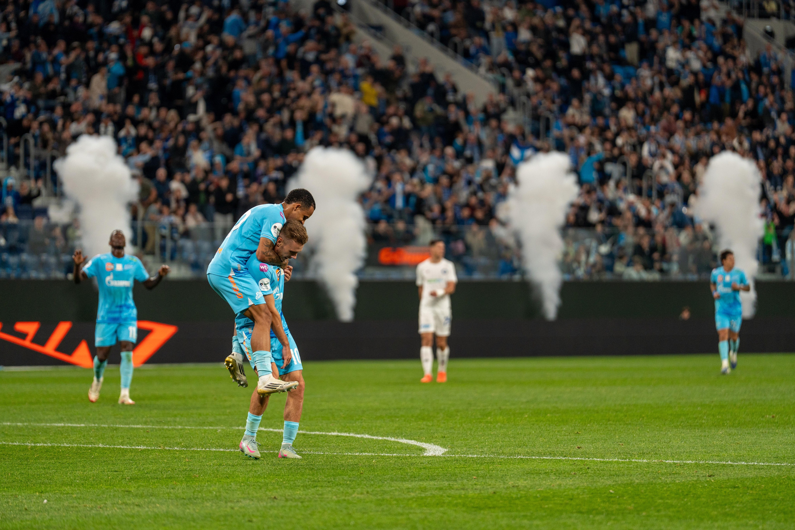 Зенит — Оренбург: репортажная съёмка матча РПЛ в Санкт-Петербурге | Антон Гауф. Спортивный фотограф в Санкт-Петербурге | Антон Гауф