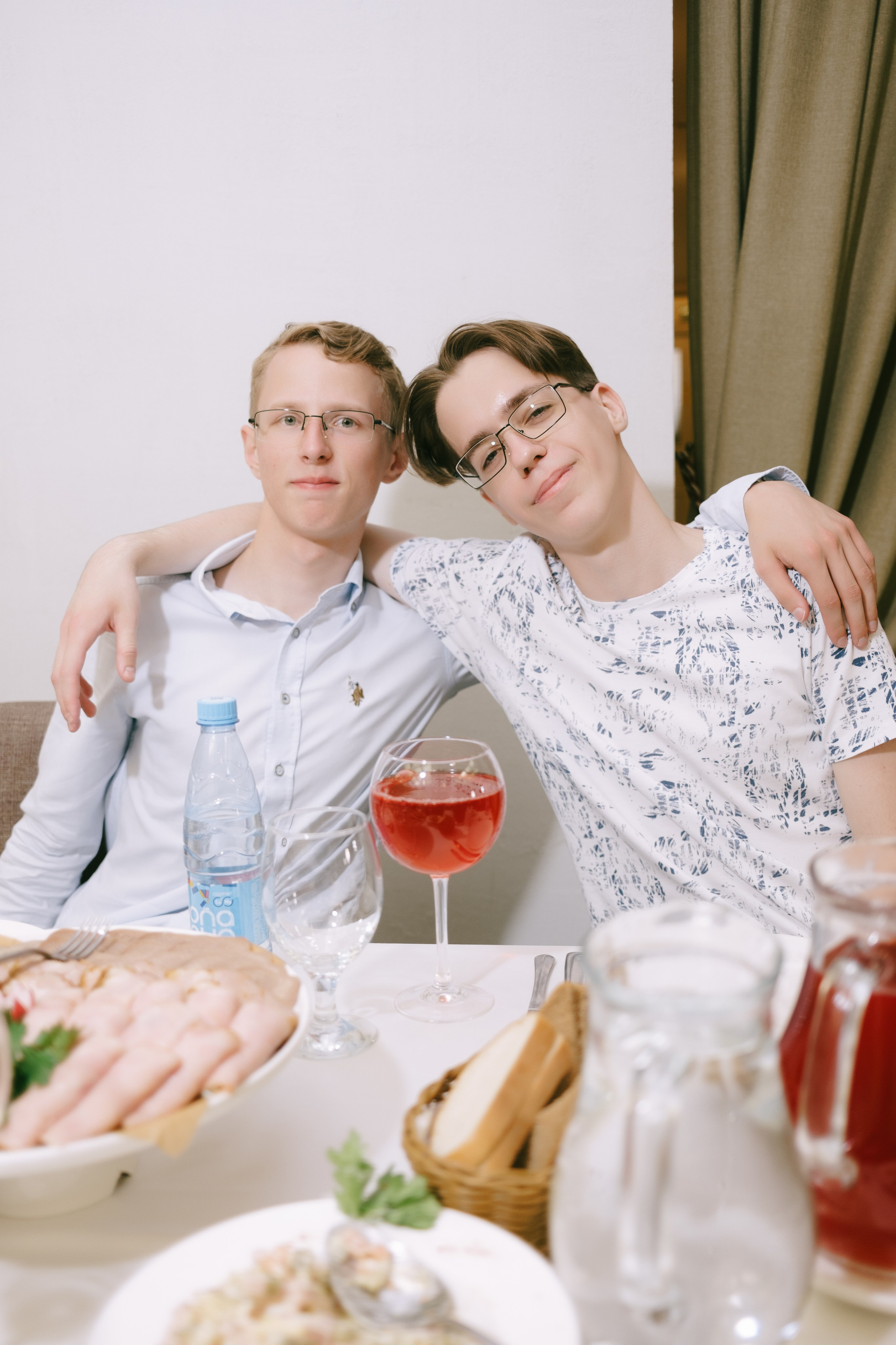 Выпускной школа 33. Свадебный и репортажной фотограф Денис Ожигин в Краснодаре и Краснодарском крае