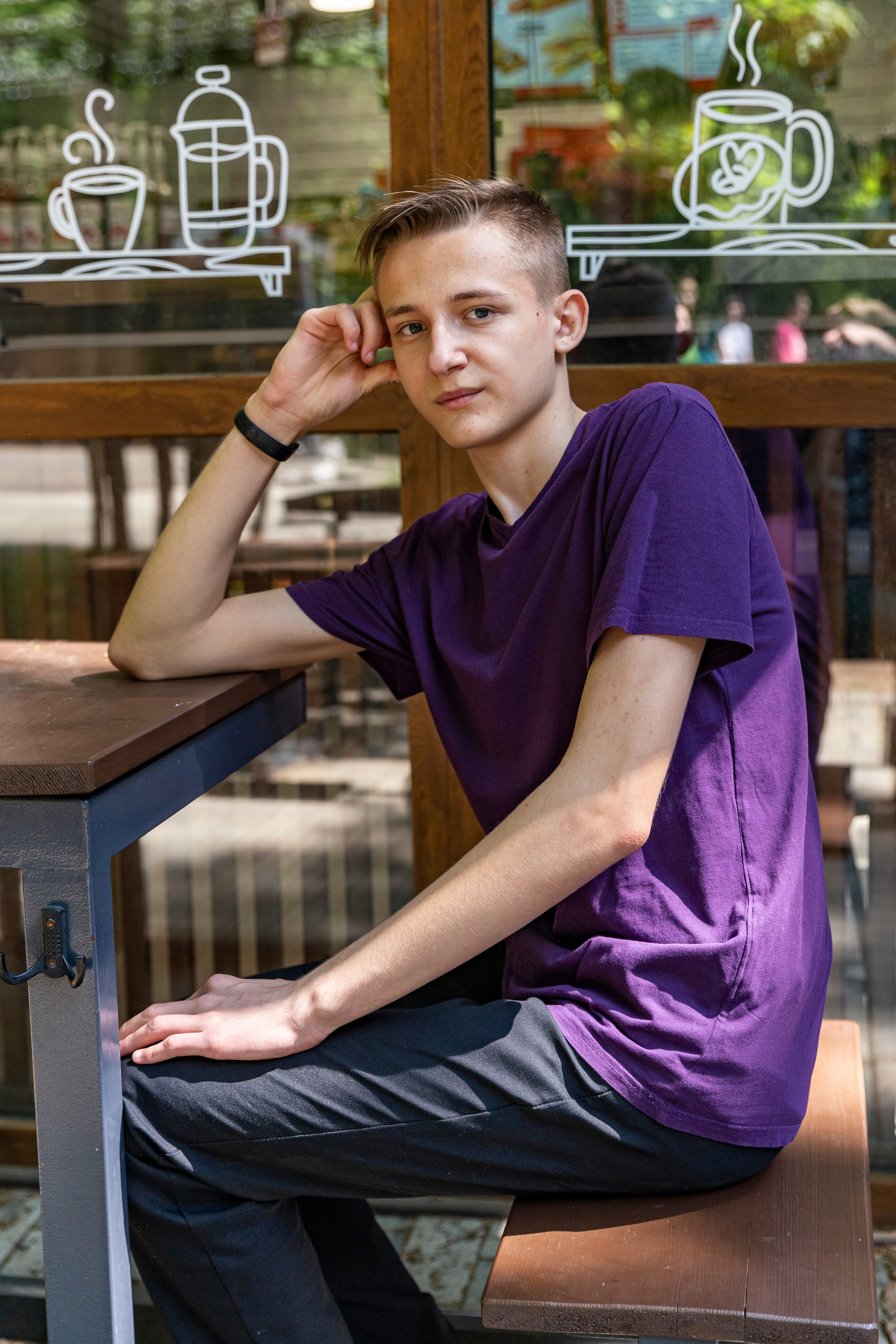 Фотосъемка 9 класс. Свадебный фотограф Марина Суворова и видеооператор Олег Петров