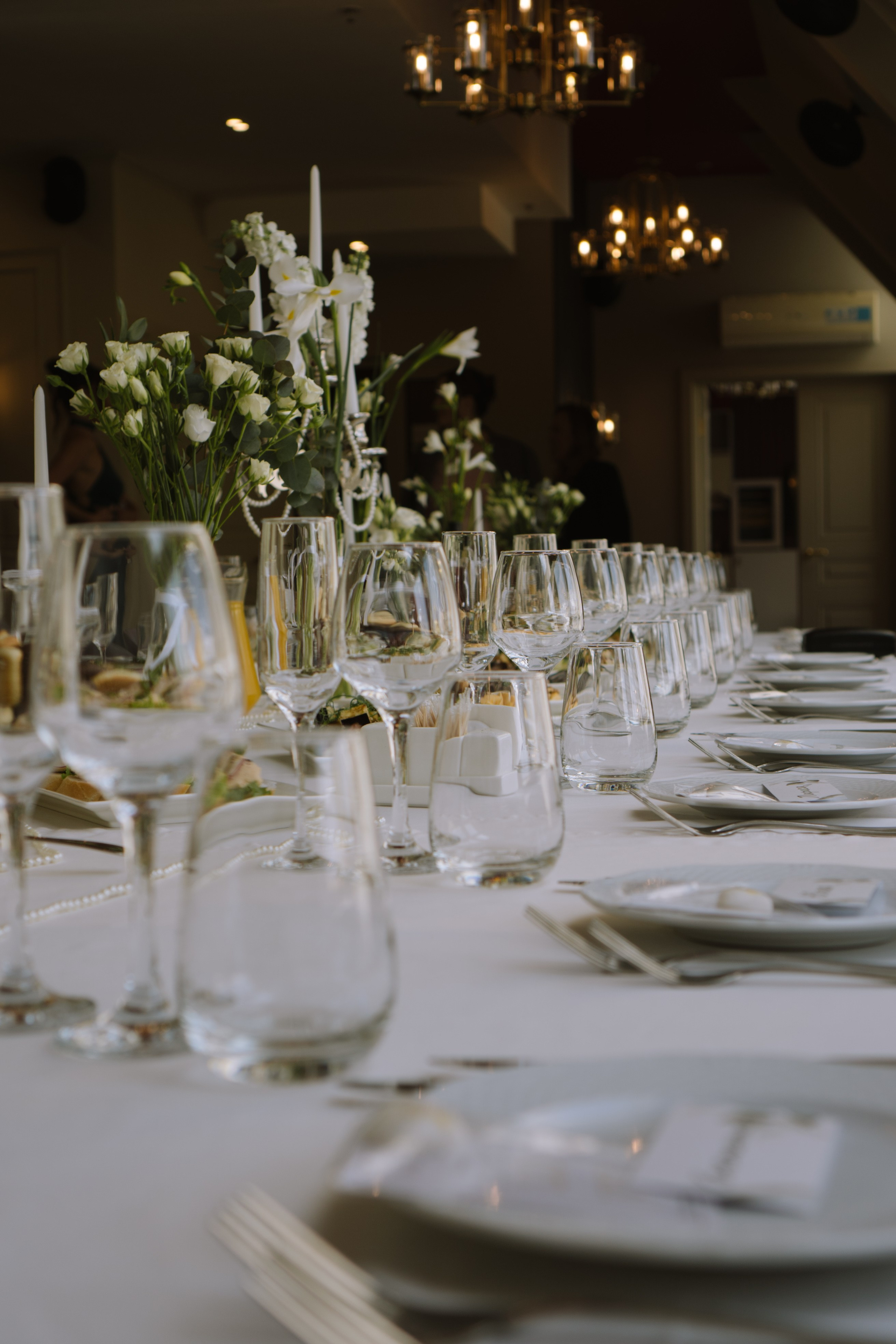 СВАДЕБНЫЙ БАНКЕТ НА ВЛАДИМИРСКОЙ В САНКТ-ПЕТЕРБУРГЕ (КАМЕРНАЯ СВАДЬБА). Профессиональный фотограф, Санкт-Петербург — Виктория Богомолова