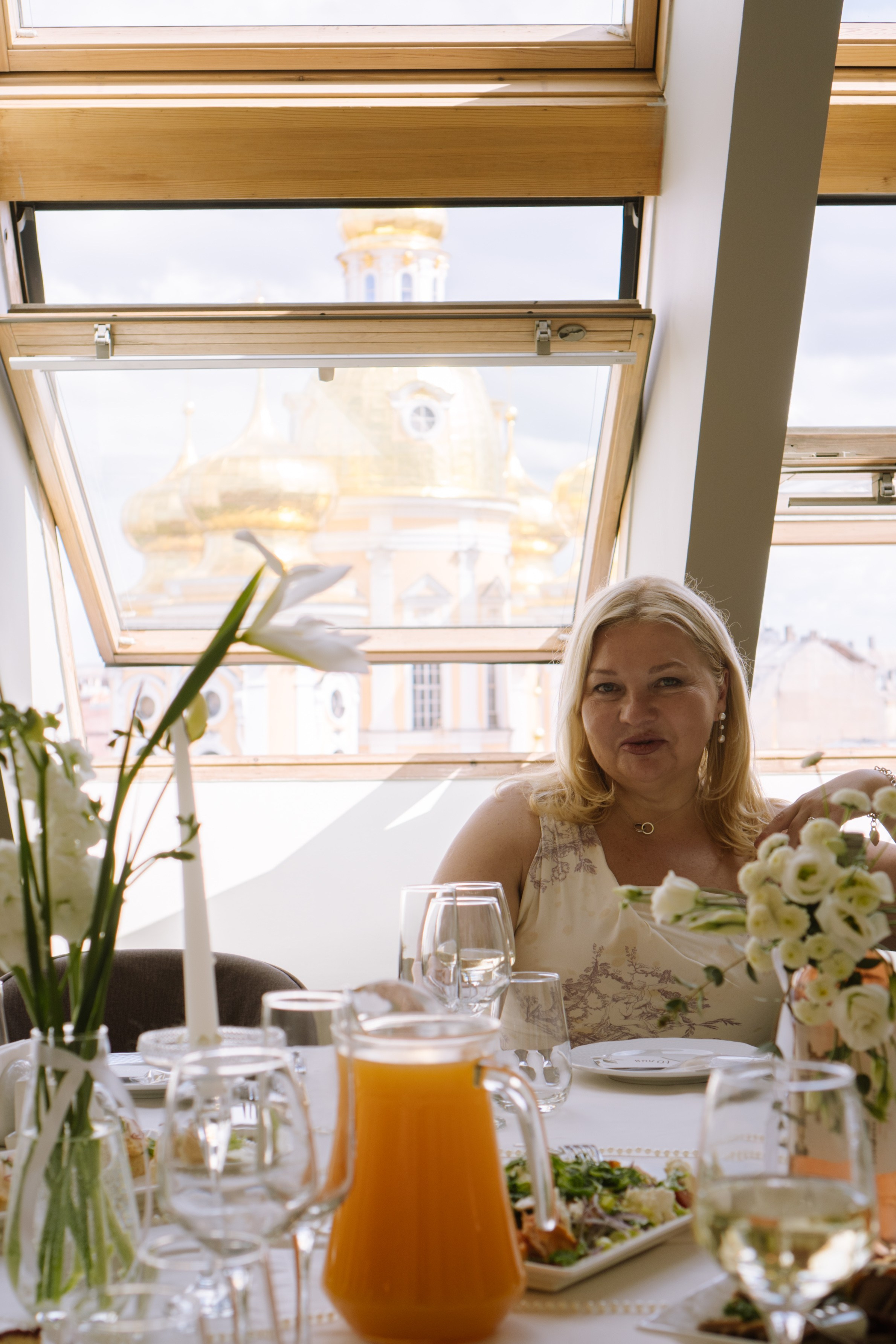 СВАДЕБНЫЙ БАНКЕТ НА ВЛАДИМИРСКОЙ В САНКТ-ПЕТЕРБУРГЕ (КАМЕРНАЯ СВАДЬБА). Профессиональный фотограф, Санкт-Петербург — Виктория Богомолова