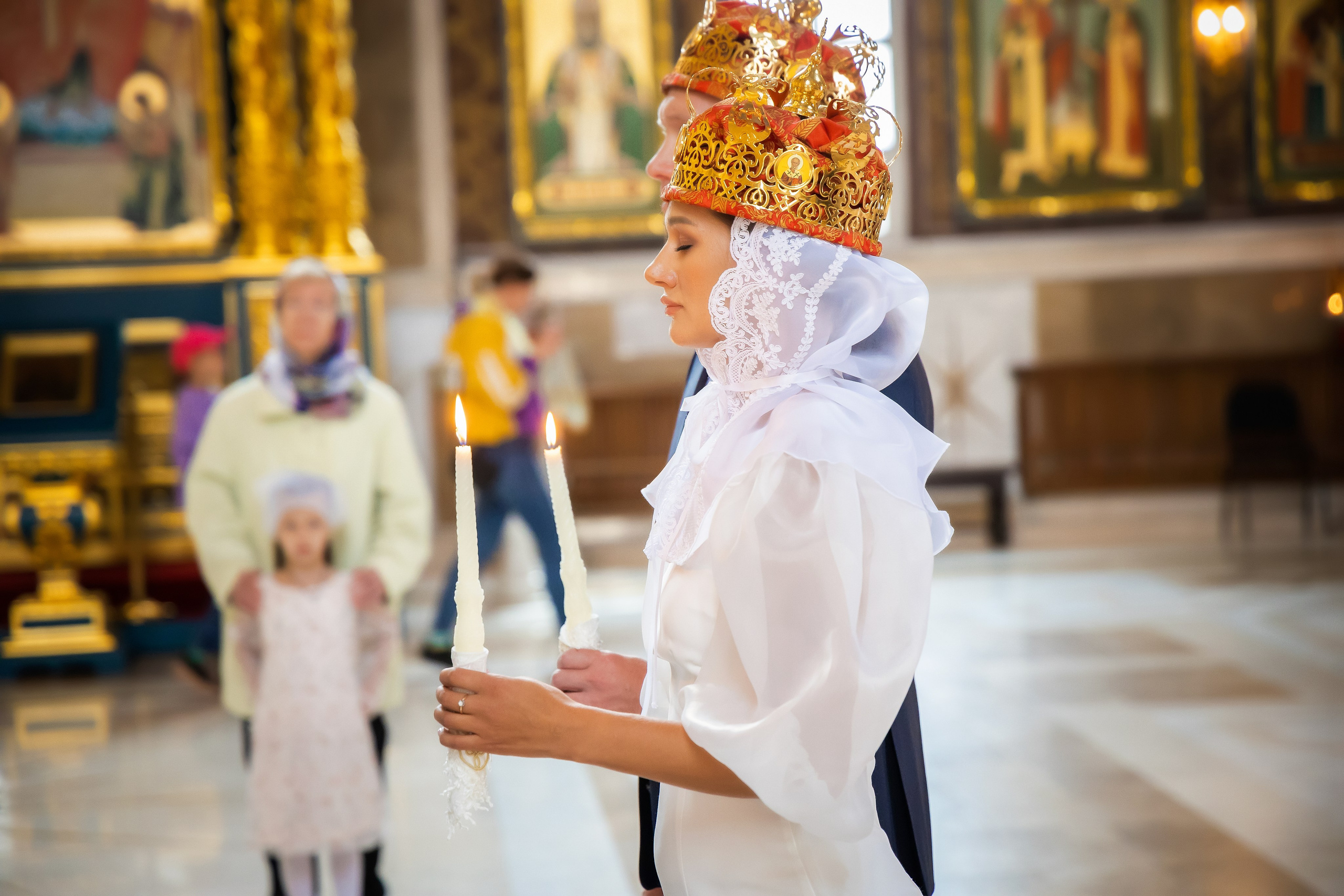 В Храме. Семейный и Свадебный фотограф в Астане Александр Астапов