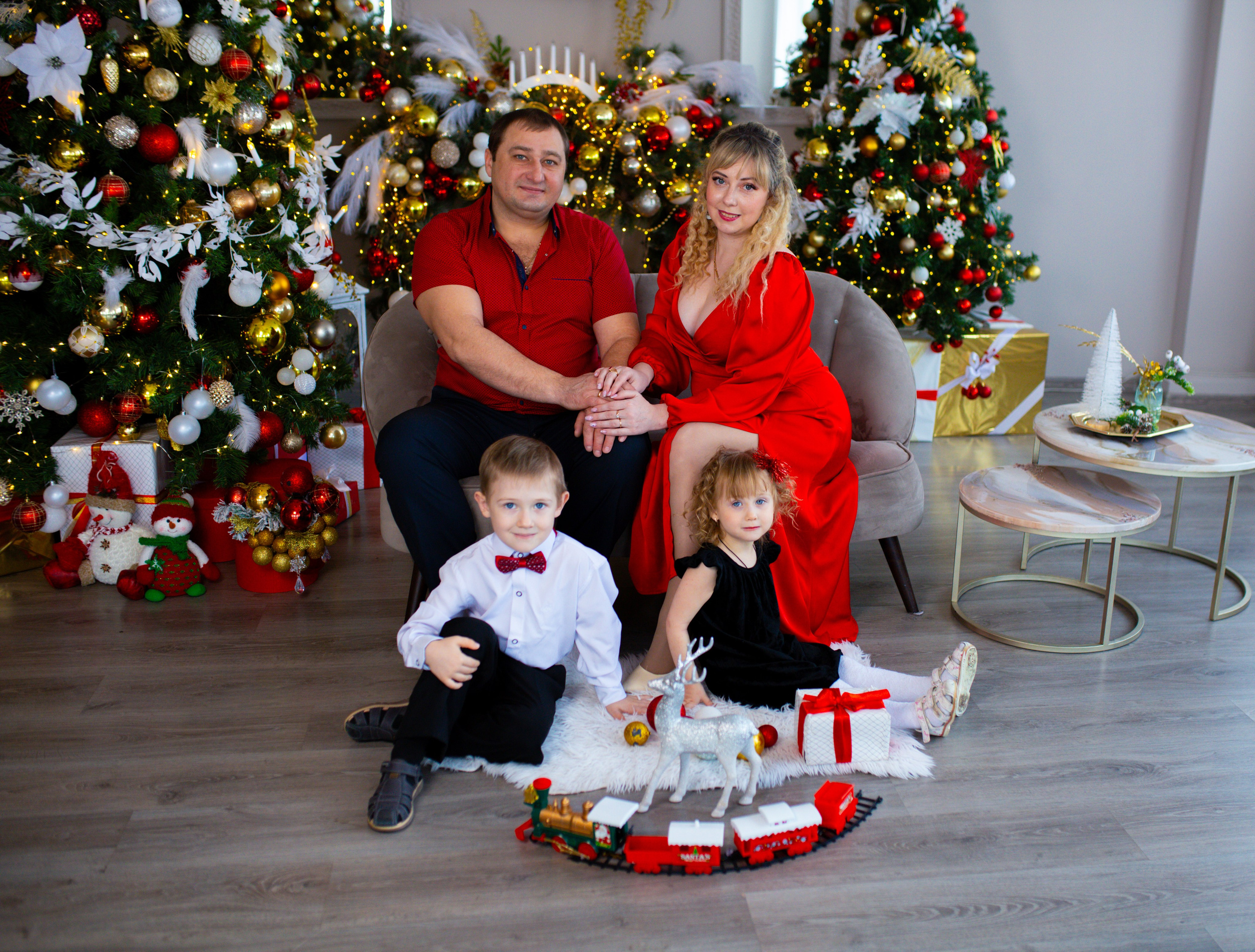 Семейная новогодняя фотосессия. Свадебный и семейный фотограф Виолетта в Липецке