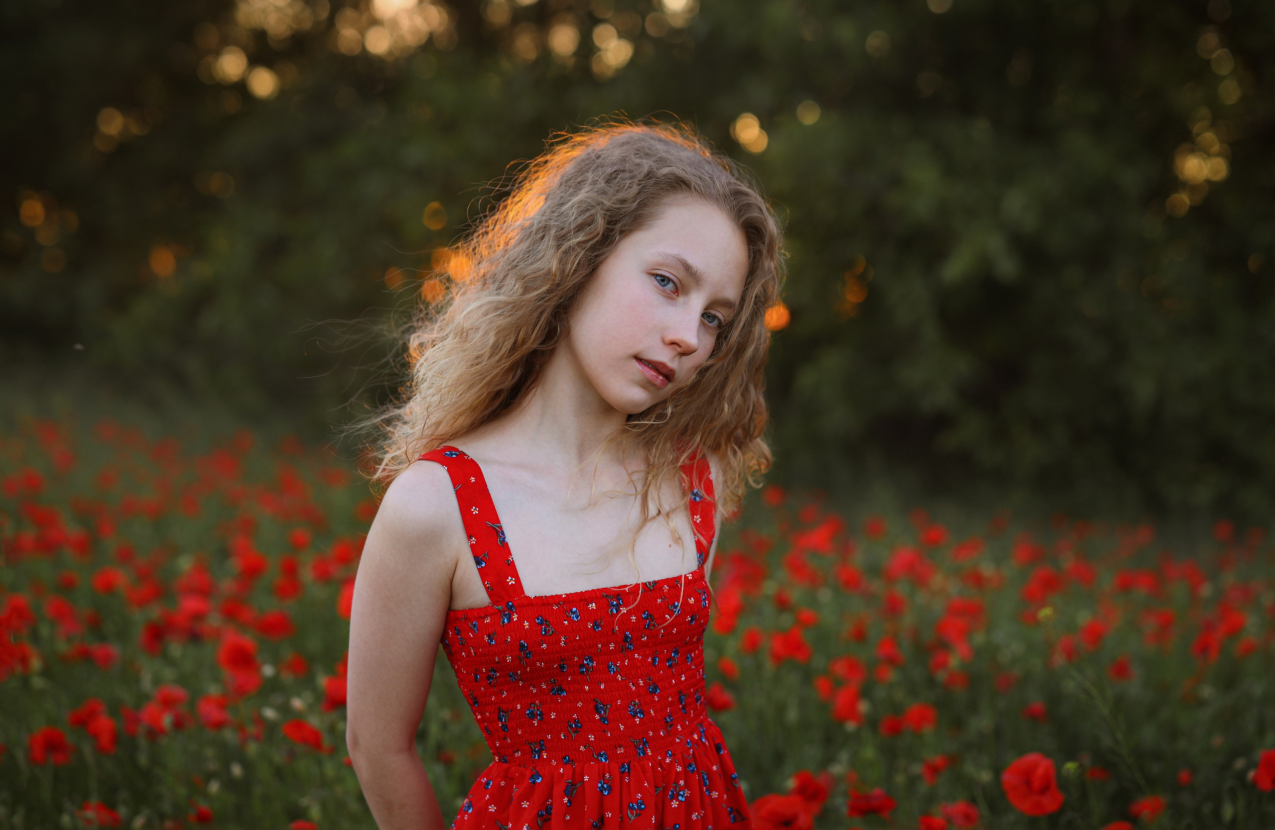 Детская фотосессия в маках. Свадебный и семейный фотограф в Абхазии Жанна Соснина