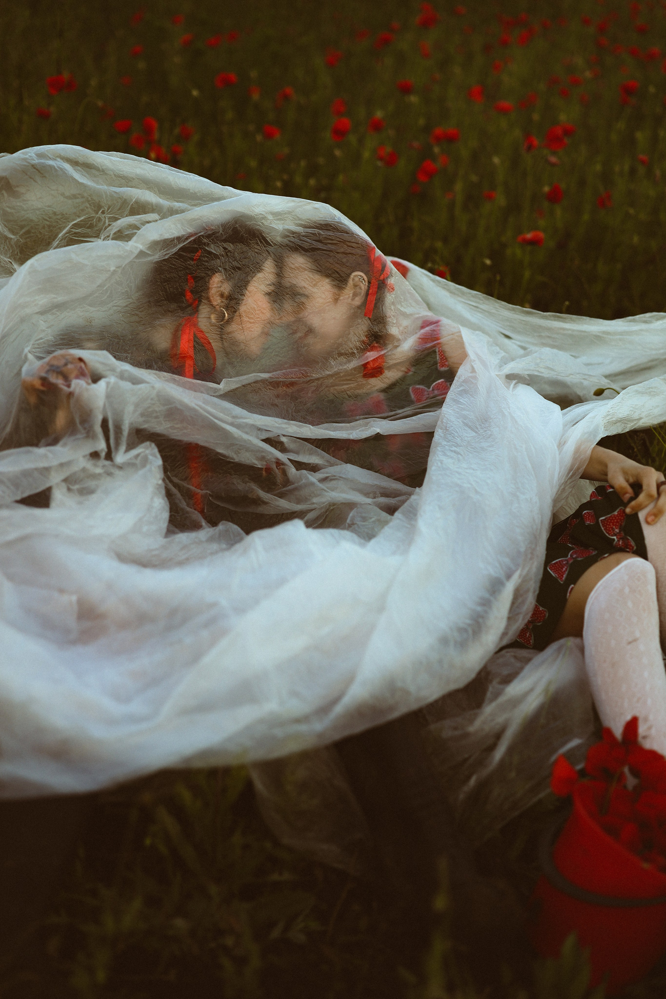 Фотосессия девочек в поле маков. Свадебный и семейный фотограф в Абхазии Жанна Соснина