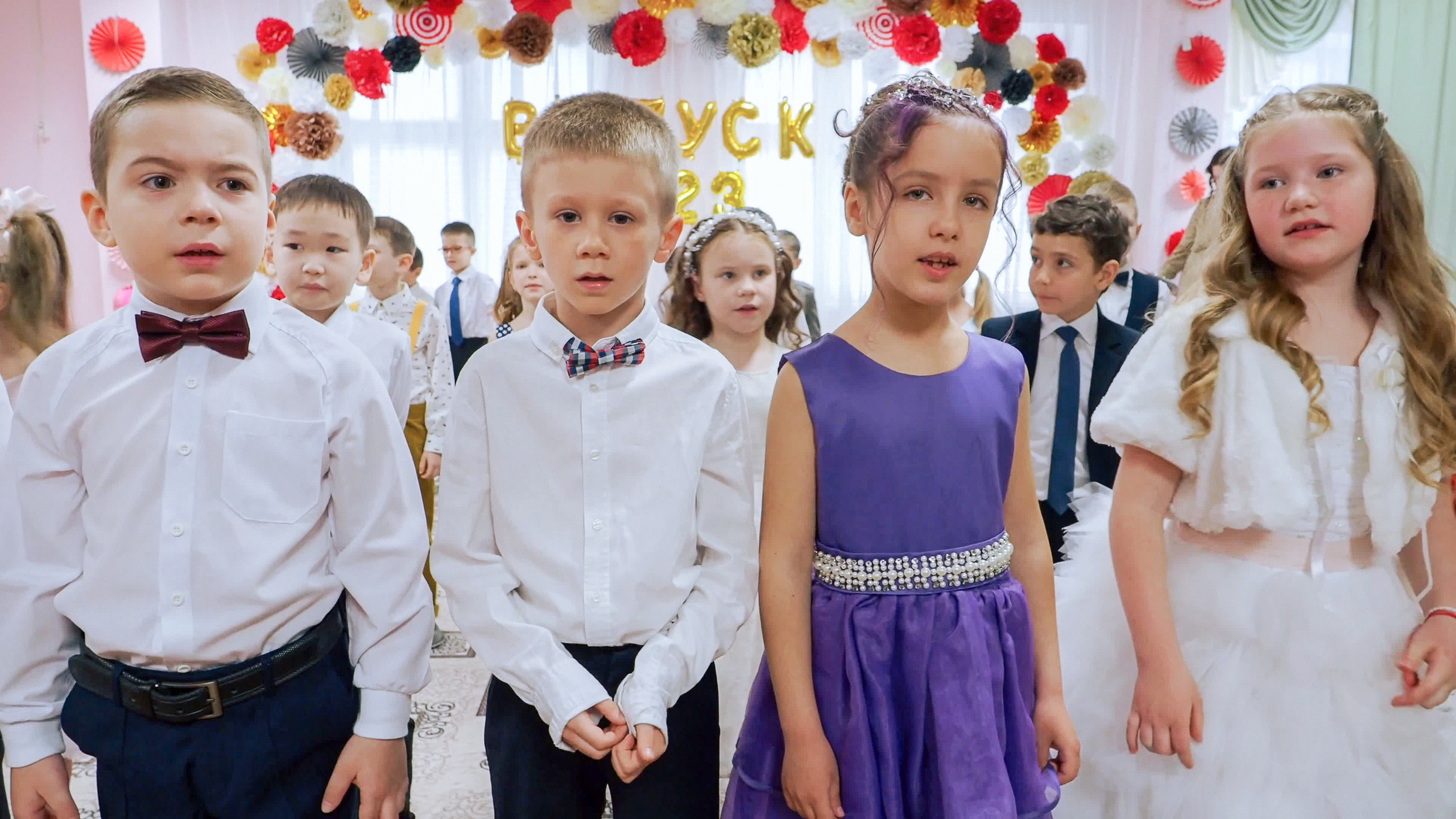 Выпускной праздник в Д/С «Ласточка». Фото с видеозаписи. Фотограф Никифоров-Гордеев Сергей. Москва и МО